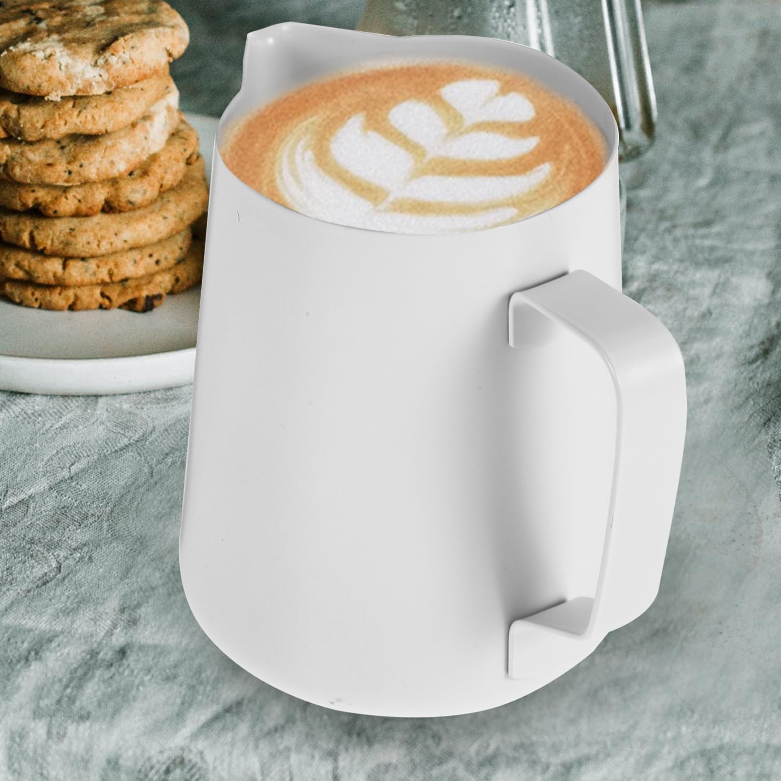 Jarra para Espumar Leche Acero Inoxidable Teflón Antideslizante Jarra para Café Latte con Fácil Vertido y Limpieza Ergonomía Cómoda Hogar y Cafeterías