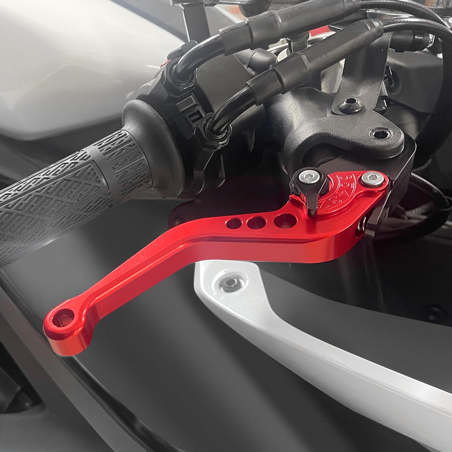 MFGZD CNC Moto Levier D'embrayage De Frein Court Réglable Pour MT-07 FZ07 14-24 / MT-09 14-24/ FZ09 14-15 / FJ09 15-24 / XSR900 16-18 / XSR155 09-24 / Tracer 900GT 18-20 / FZ6R 09-17 / XTZ700 20-24