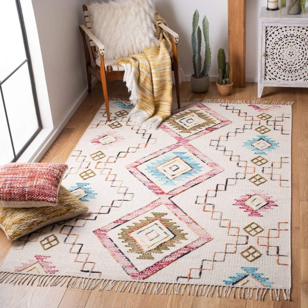 SAFAVIEH Kilim Collection Accent Rug - 4' x 6', Ivory & Pink, Handmade Boho Tribal Wool, Ideal for High Traffic Areas in Entryway, Living Room, Bedroom (KLM525A)