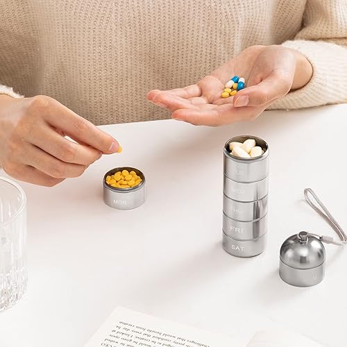 Miniatura 3 de Vorey Pastillero de metal organizador de píldoras de viaje, organizador de medicamentos, portátil, impermeable, semanal, pastillero, apilable,