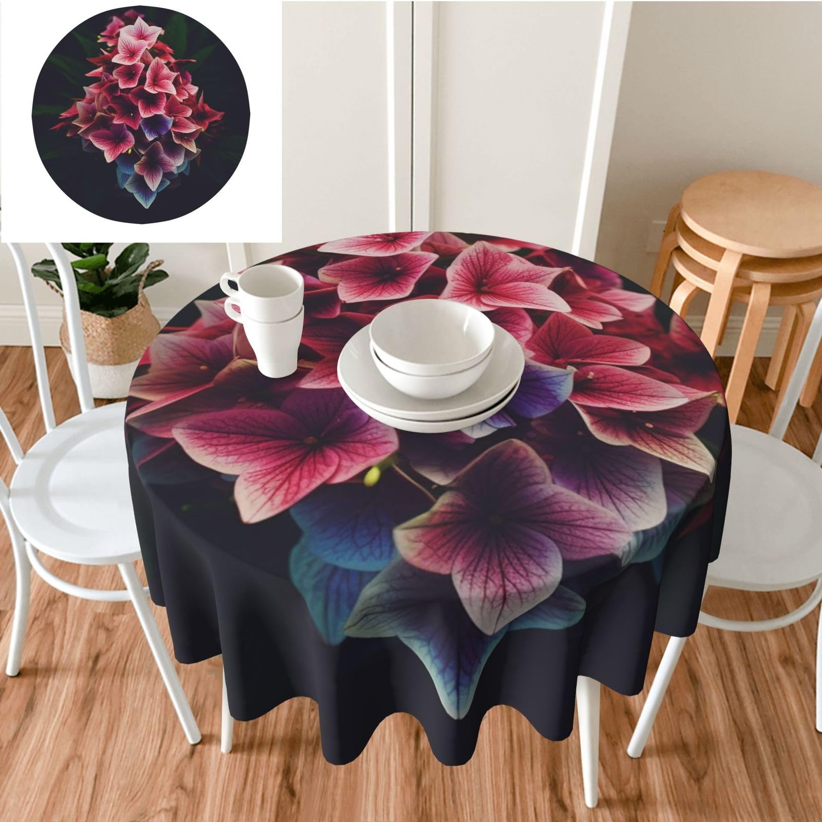 Nappe ronde 152 cm fleurie idéale pour embellir vos repas de fête et pique-niques en famille