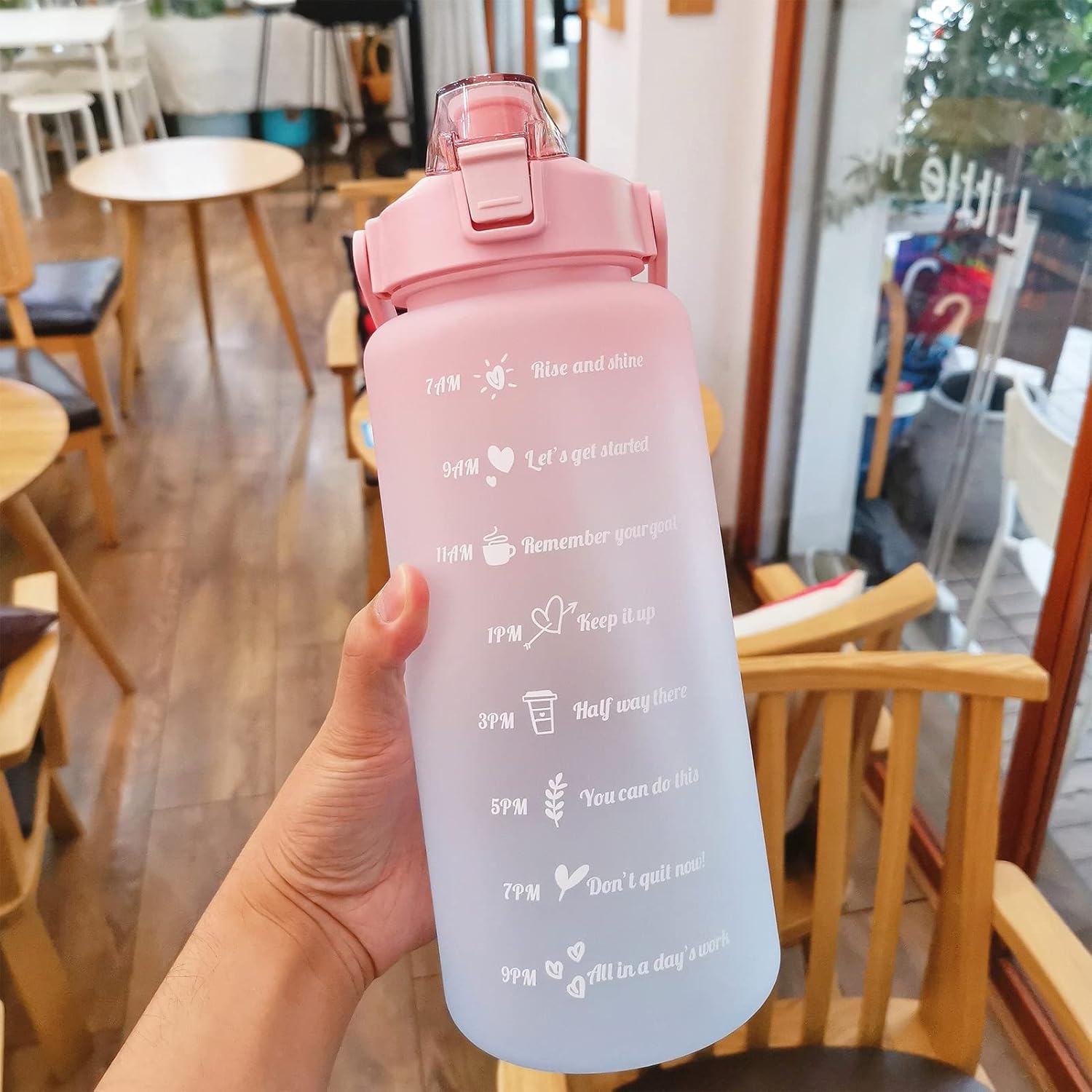 Topyond 2000ml Water Bottle, Large Capacity Gradient Color Straw Bottle, Portable Frosted Sports Water Cup for Outdoor Activities