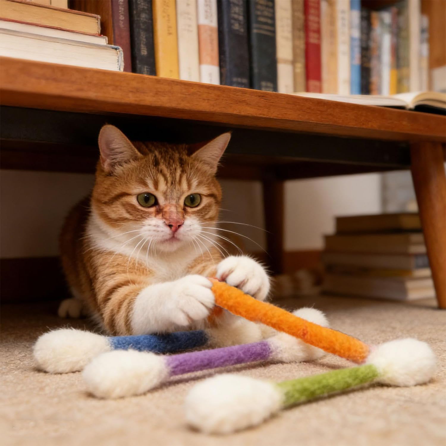 YeahBoom Zabawka dla kota patyczki bawełniane, 6 sztuk Q Tip Cat Toy z kocimiętką, interaktywne patyczki higieniczne dla kotów, urocze patyczki do żucia dla kotków, odpowiednie do zabawy i poruszania