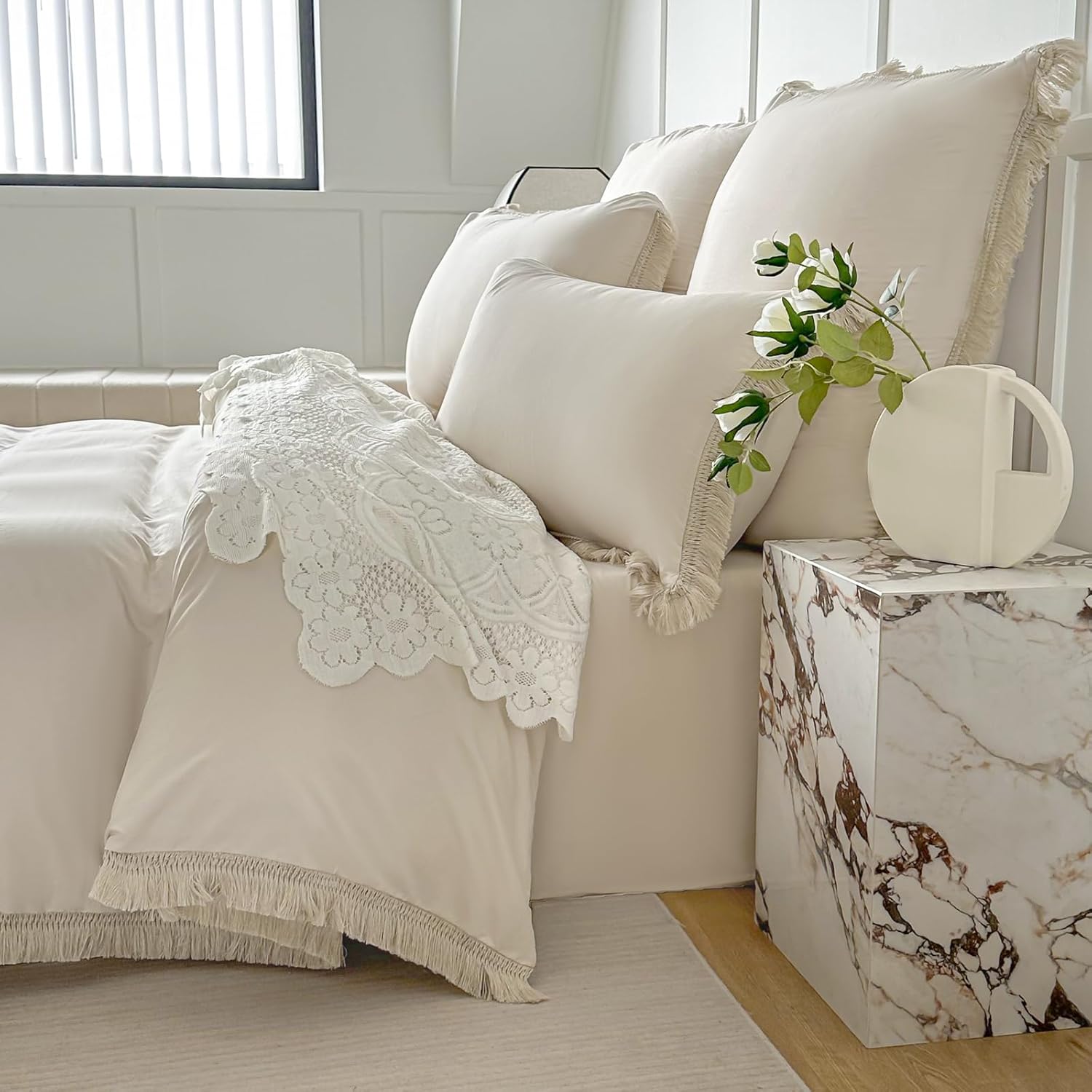 Beige Duvet Cover King Size with Boho Tassel - King Duvet Cover 3 Pieces Set Ultra Soft Brushed Microfiber 1 Duvet Cover 104x90 with Zipper Closure + 2 Pillow Shams - King Comforter Cover