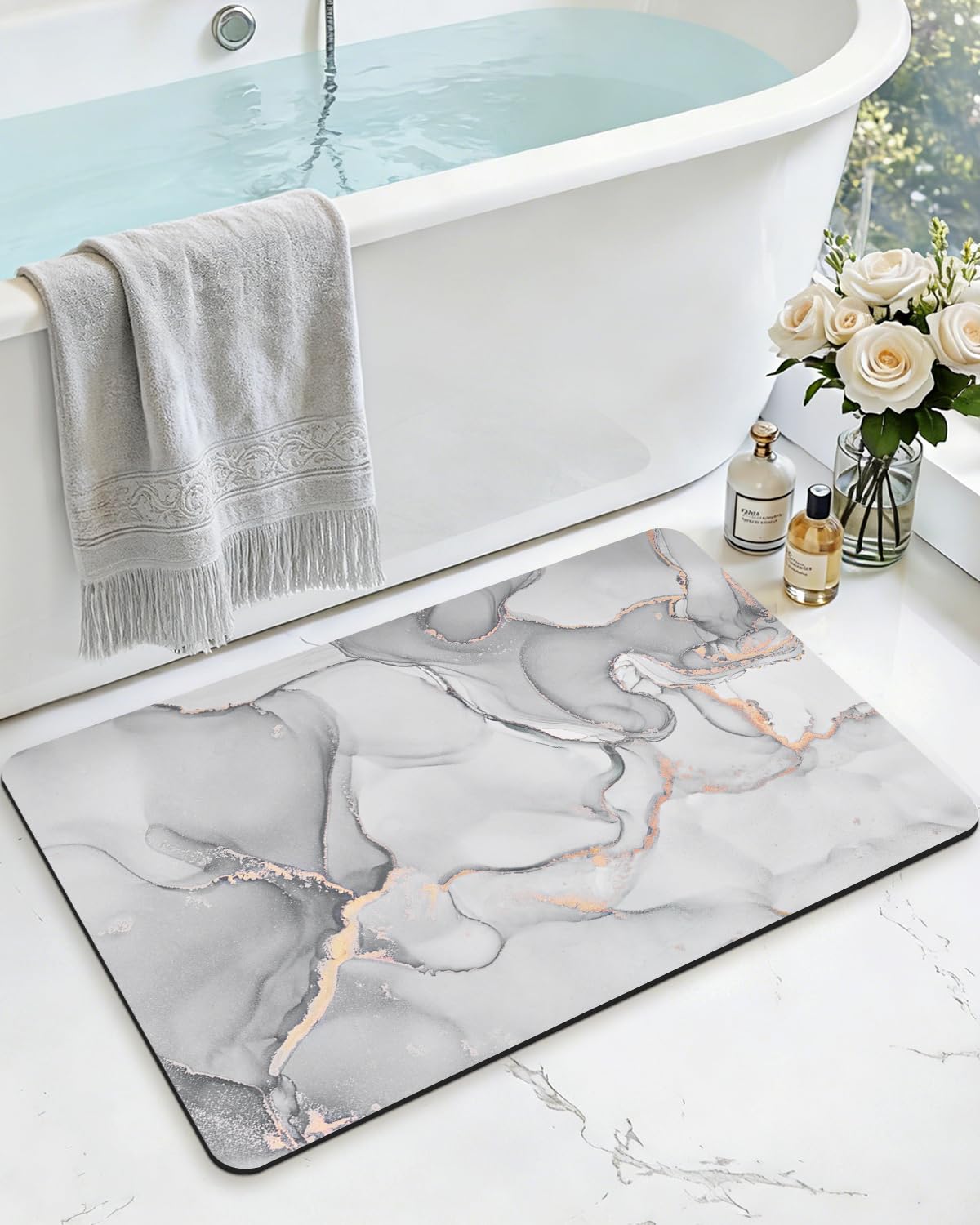 Tapis de bain antidérapant pour éviter les glissades sur sol humide