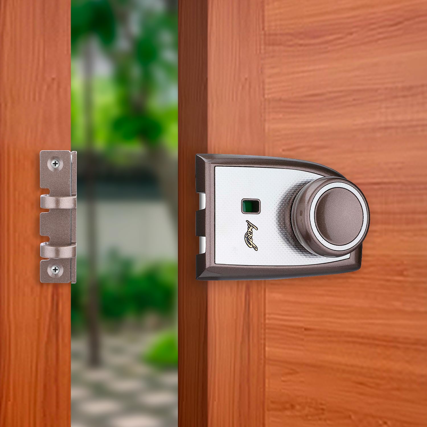 Godrej Rim Lock l Astro EXS+ I 1CK Deadbolt l for Inside Opening and Sliding Wooden Doors l Left/Right-Handed Doors l 4 Keys l 15-Year Warranty l Manual Locking I Milano Bronze (B00IMWU9PO) Amazon Price History, Amazon Price Tracker