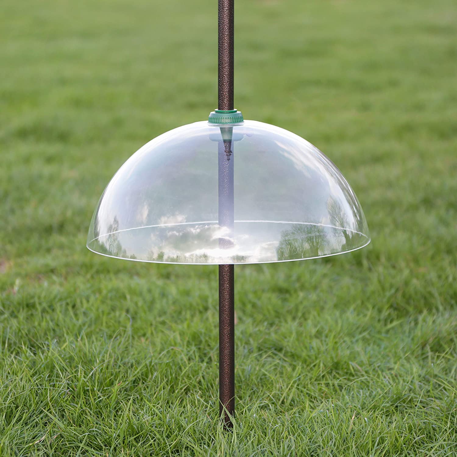 Garden Haven® Squirrel Baffle for Bird Feeder Station Pole, Outside Hanging Mount Bird House Guard for Outdoor Shepherd’s Hook,16 Inch Diameter, 40cm Wide x 19cm Height 3 Pole SIze adaptors