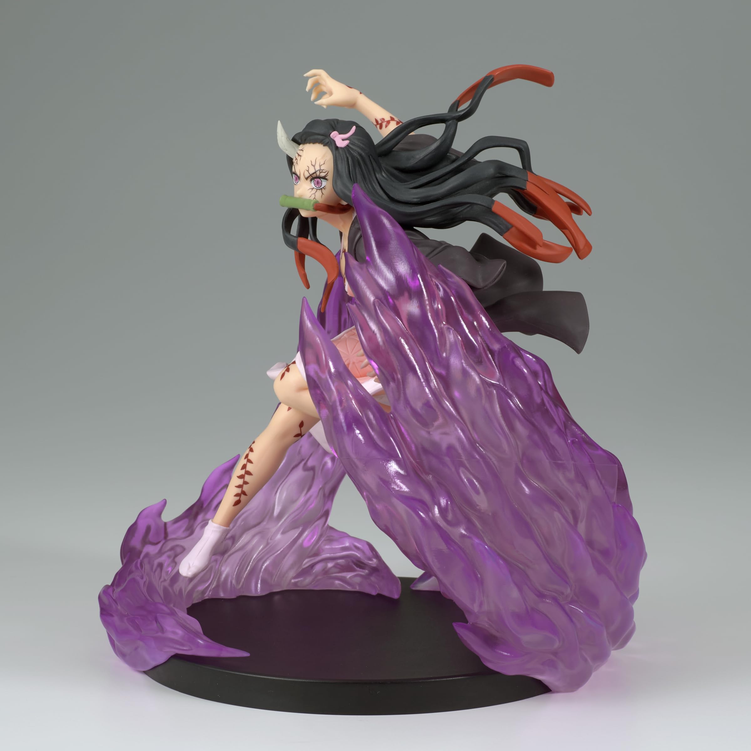 Banpresto Demon Slayer - Figura Collezionabile Nezuko Kamado Vibration Stars - Altezza 17cm, Originale Giapponese