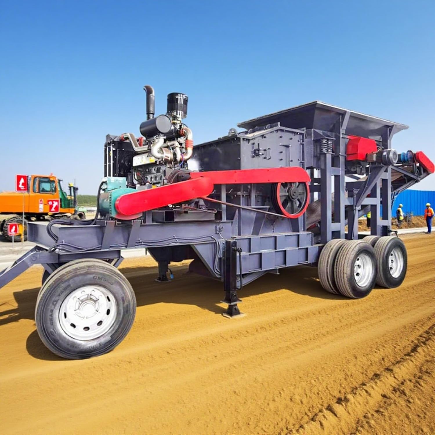 Small-Footprint Tracked Crusher for Crushing Hard Stone, Waste Bricks, and Concrete at Construction or Renovation Sites, Featuring Integrated Screening and Energy-Efficient Crushing Components