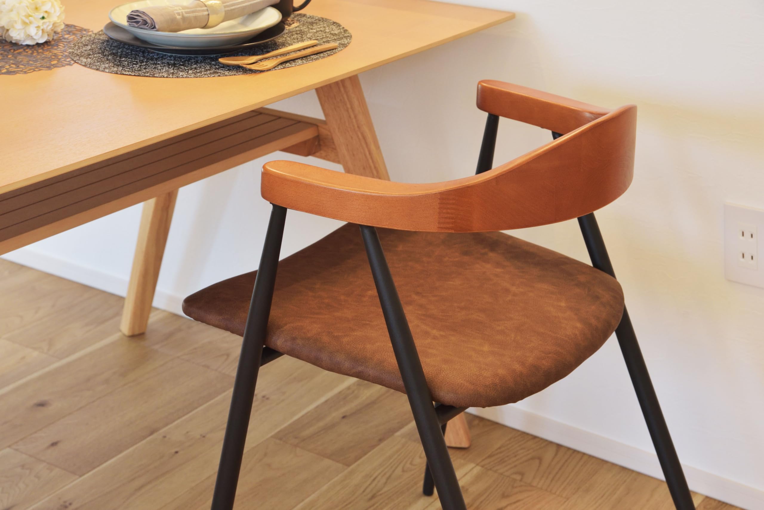 東谷AZUMAYA アームチェア① TEC-63 モダンなダイニングチェア Amazon.co.jp: AZUMAYA アームチェア TEC-63 : ホーム＆キッチン