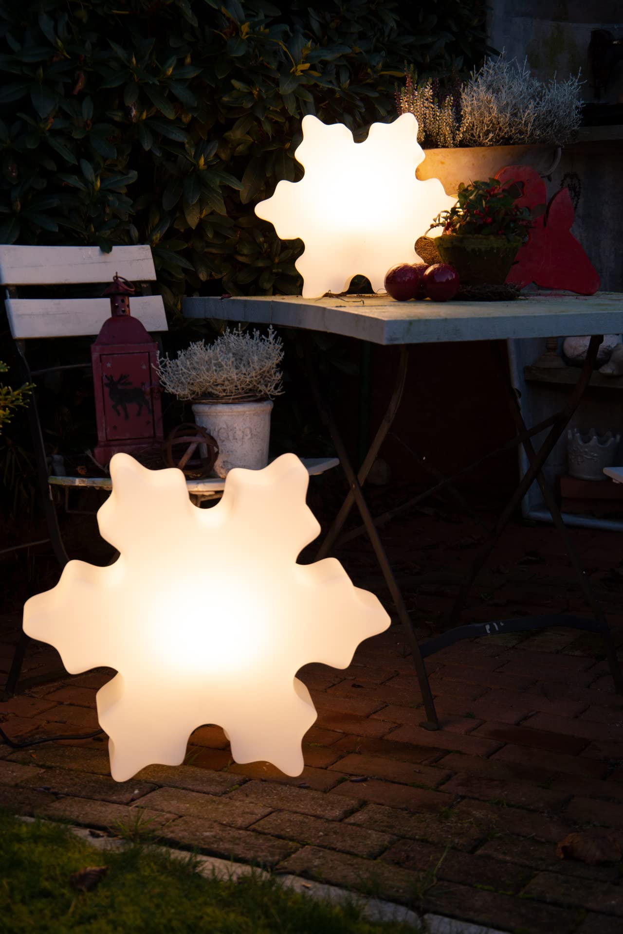 8 seasons design Shining Crystal LED Schneeflocke (Ø 40 cm, weiß) mit Farbwechsler (15 Farben), inkl. Leuchtmittel, Tischlampe, Deko Winter beleuchtet, Stimmungslicht, für innen & außen