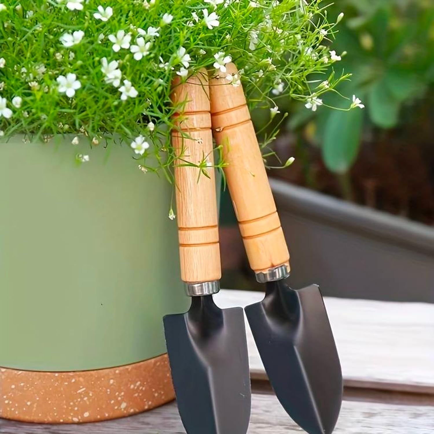 Komplettes Set Korb mit Gartenwerkzeug – mit Rechen und Schaufel, ideal für die Gartenpflege, 22 x 22 x 35 cm