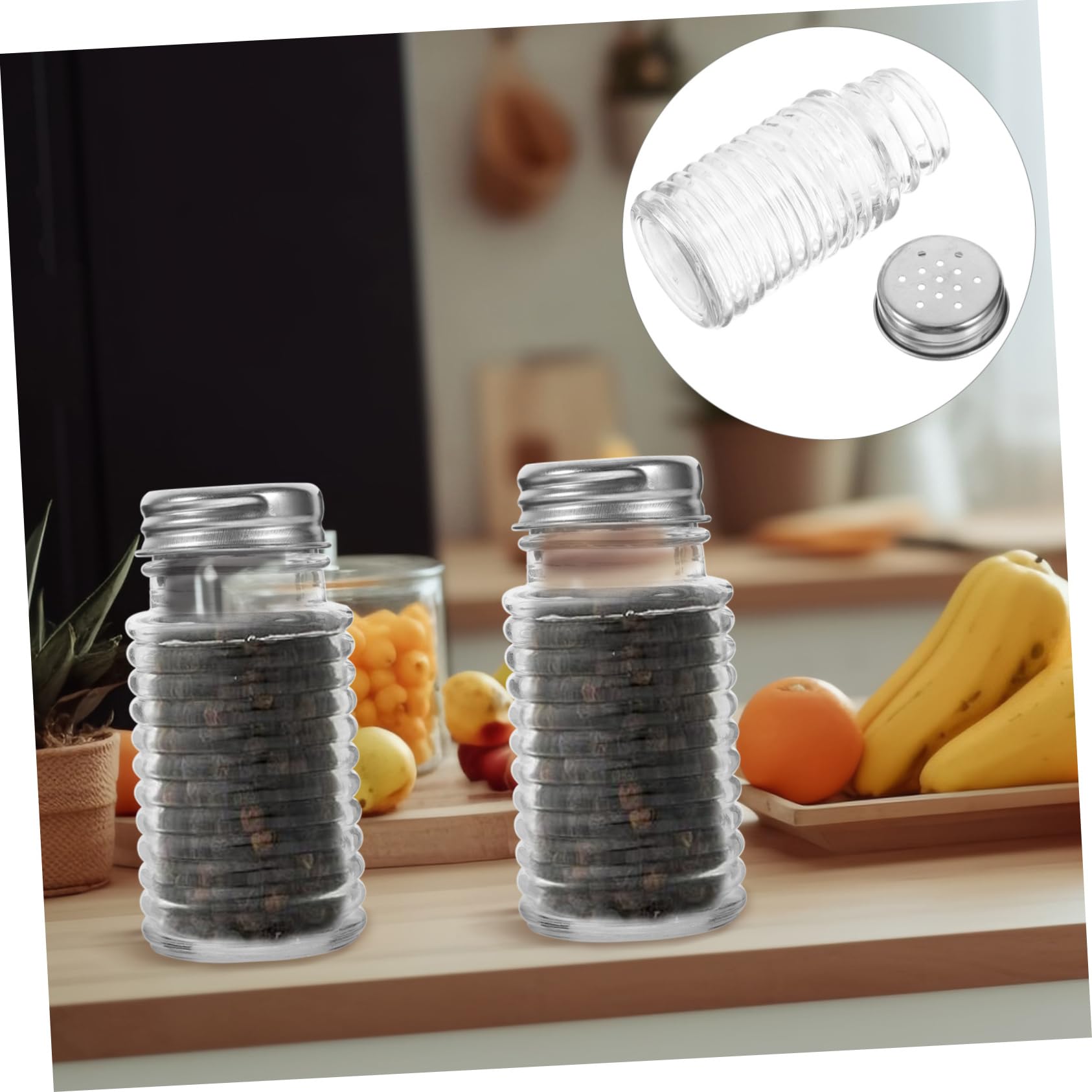 FUNOMOCYA 2-piece Kitchen Spice Set Small Pepper Shaker Salt Dispenser Portable Pepper Bottle for Condiments Random Style