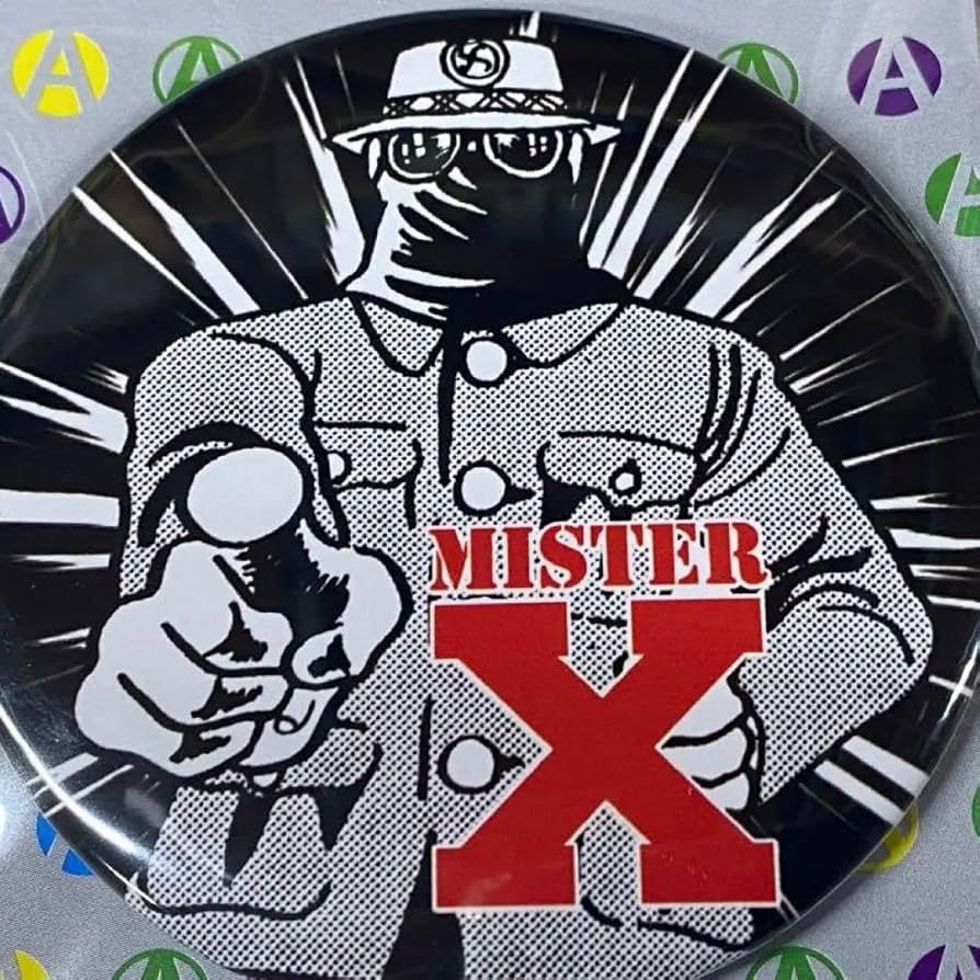 Amazon.co.jp: プロゴルファー猿 缶バッジ ミスターX バッチ 藤子