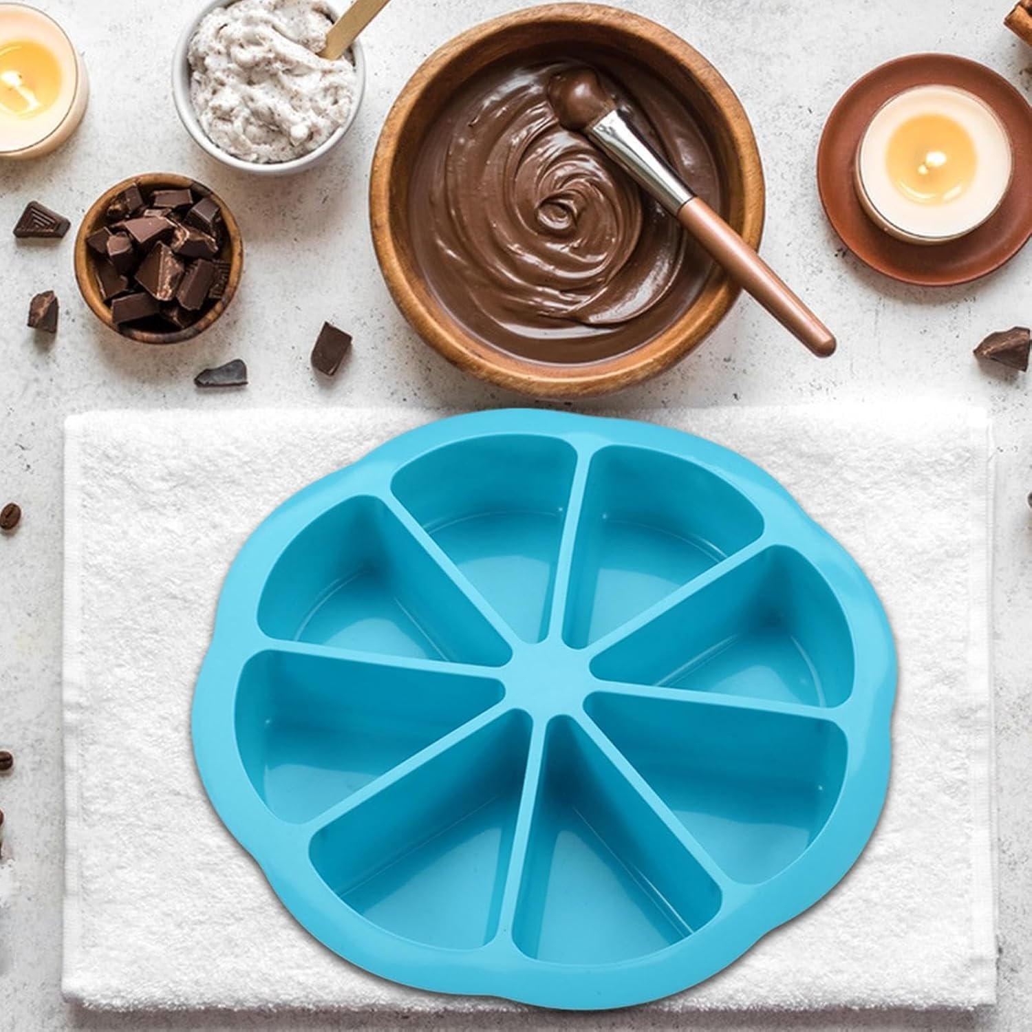 Silikon-Kuchenform mit 8 Mulden, antihaftbeschichtet, Pizzascheiben, Kuchenform, dreieckige Kuchenform, hitzebeständiges Backwerkzeug für Brownies, Muffins, Scone Pizza, Seife (2 Stück blau + rot)