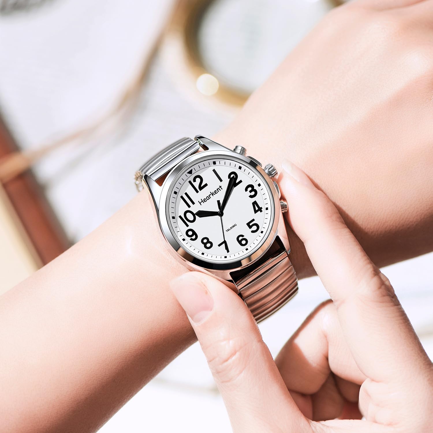 Hearkent Reloj parlante en español para Mujer con Correa expansible, Dice Hora, Semana y Fecha, Regalo práctico para Personas ciegas, Mayores o con discapacidad Visual