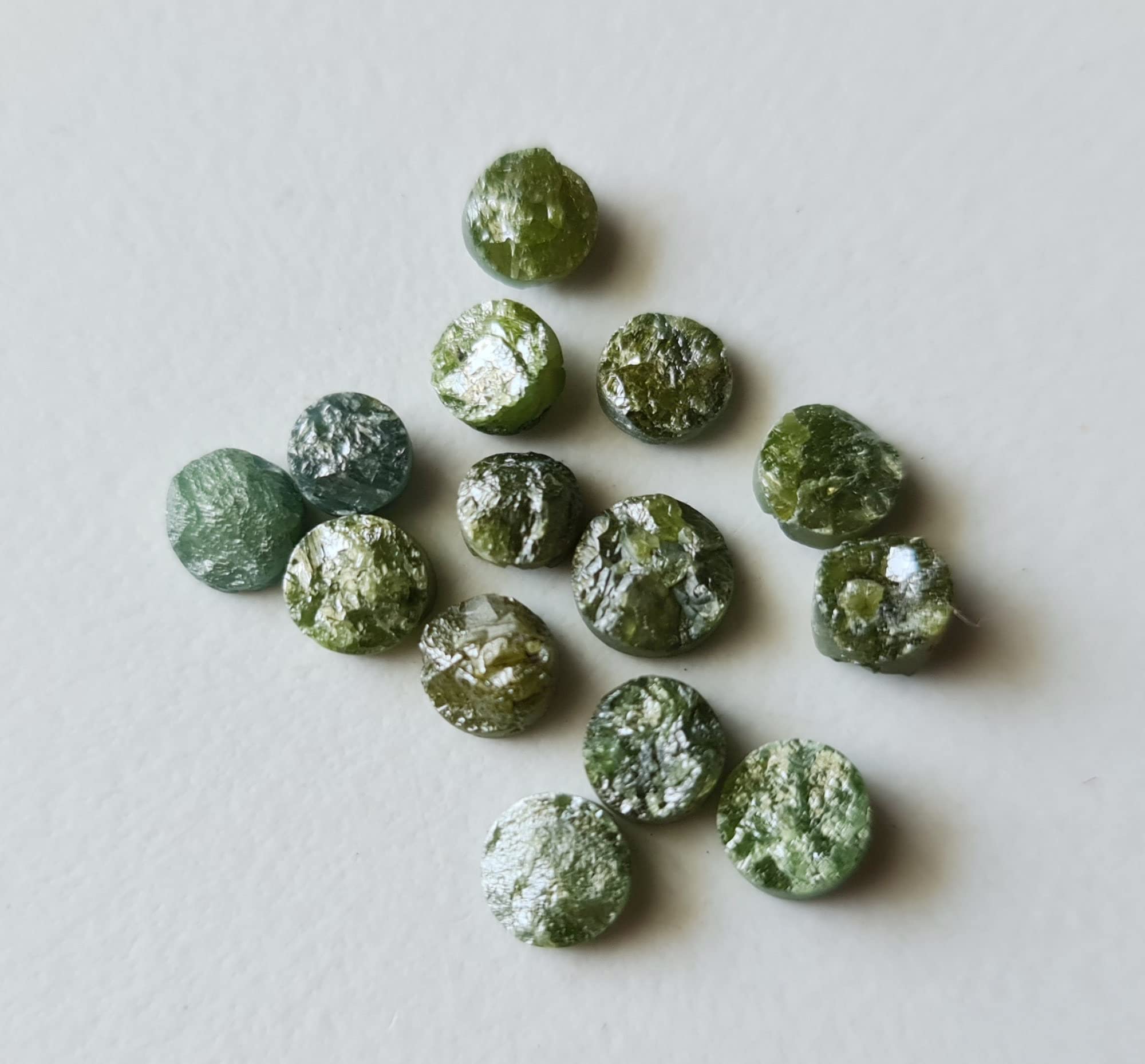 Dischi diamantati grezzi Pneumatico diamantato 1 pezzo Diamante tagliato al laser sciolto per donna, verde (trattato), 5-5,5 mm