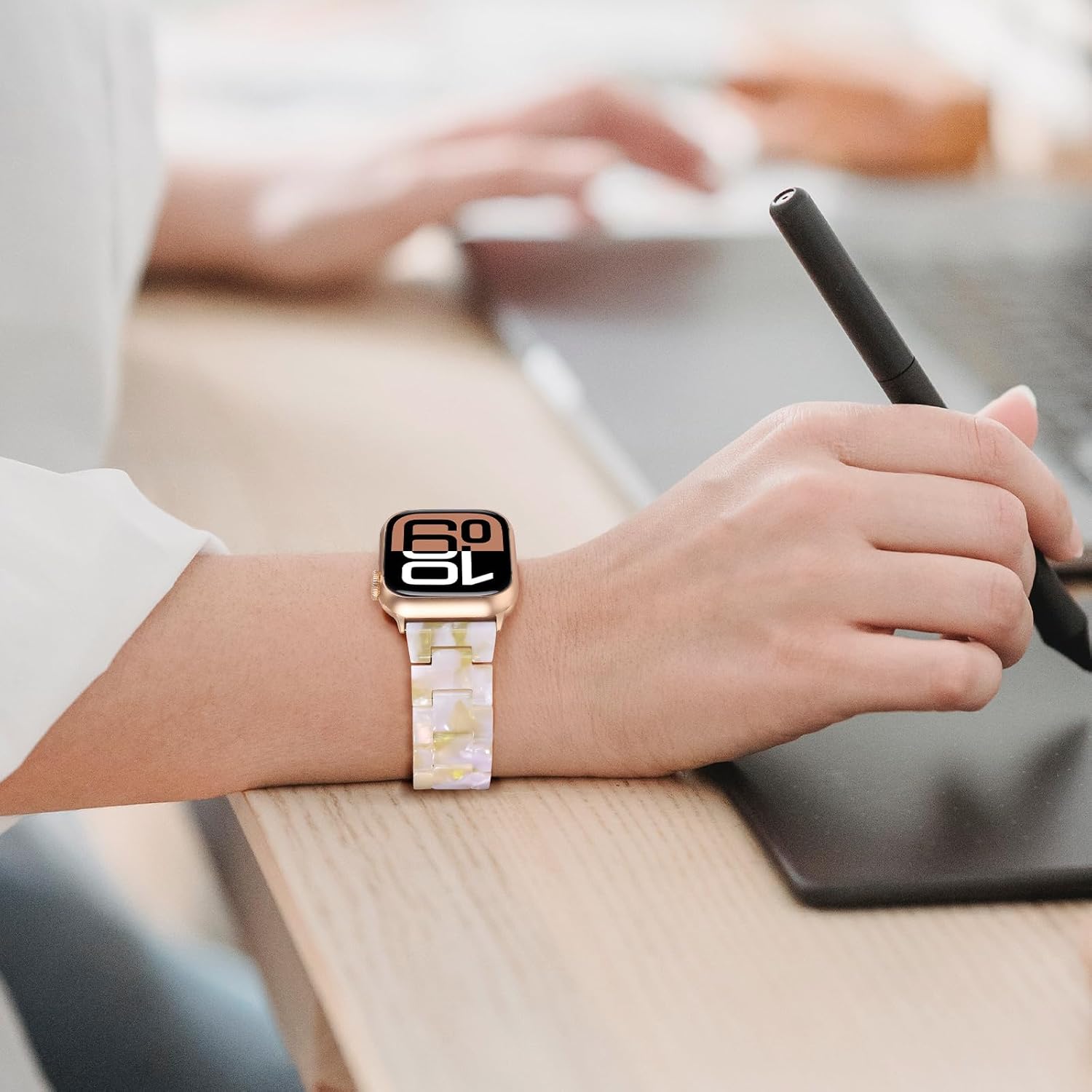 V-MORO Resin Bands Compatible with Apple Watch Series 11/10/9/8/7 Band 40/41/42mm Lightweight Fashion Strap Bracelet with Rose Gold Buckle for iwatch Series SE/6/5/4/3/2/1(Gold Leaf,38/40/41/42mm) White