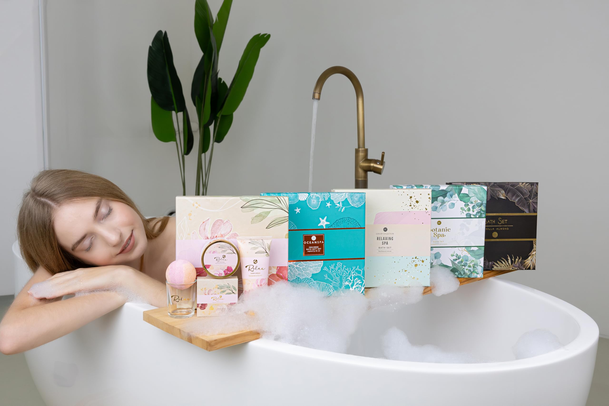 Accentra - Coffret cadeau luxe pour femme 5 pièces – Kit de bain cadeau avec bougie parfumée, savon, crème pour les mains, beurre corporel et bombe de bain – Kit bien-être pour femmes et filles pour