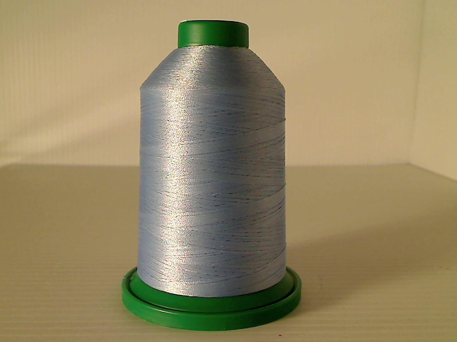 Isacord Embroidery Thread 5000m (3600-3666) (3652)