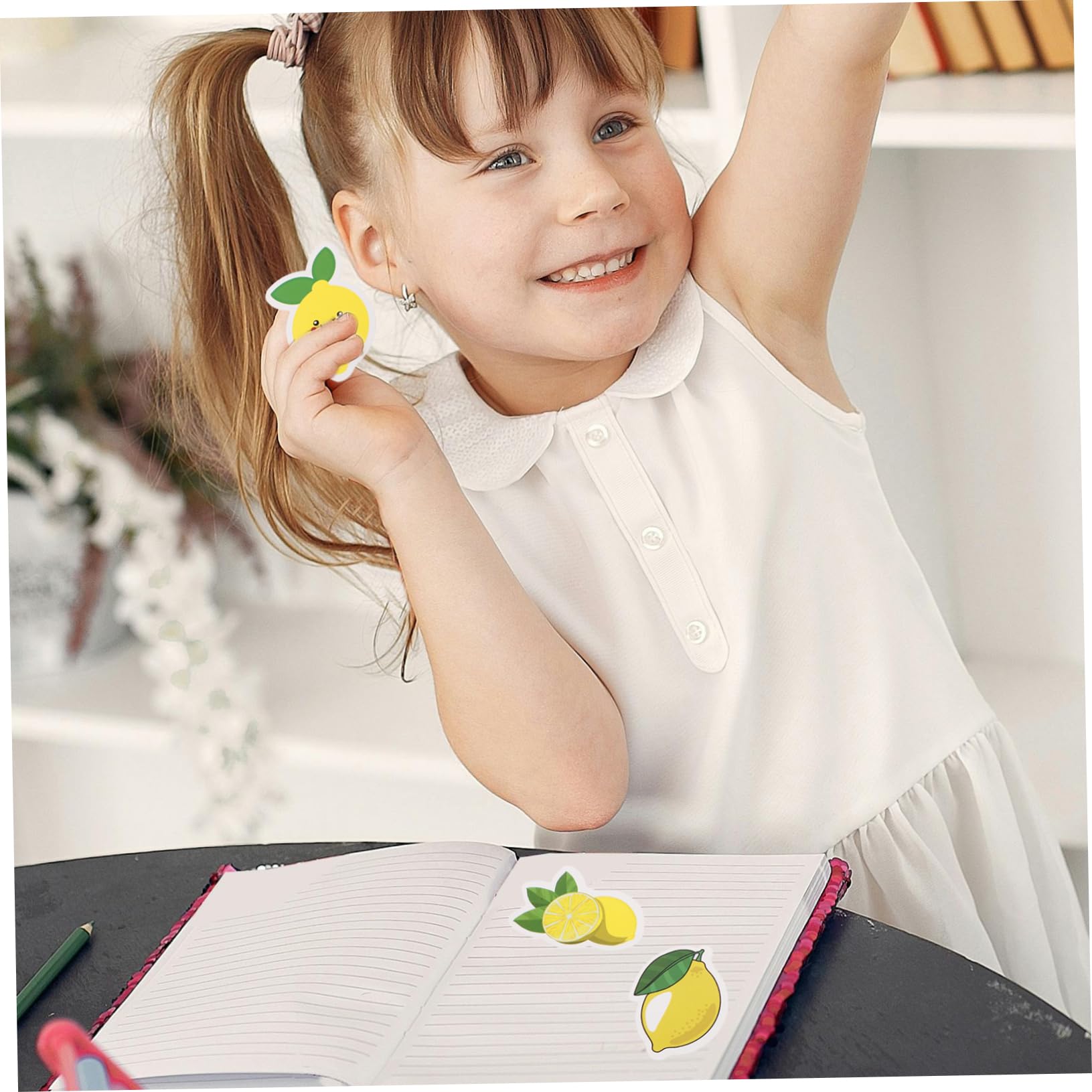 ORFOFE Pegatinas Adhesivas Variedad de Patrones de Diseño Adorable de 50 Seguros y Fáciles de Usar para Decorar Maletas y Portátiles