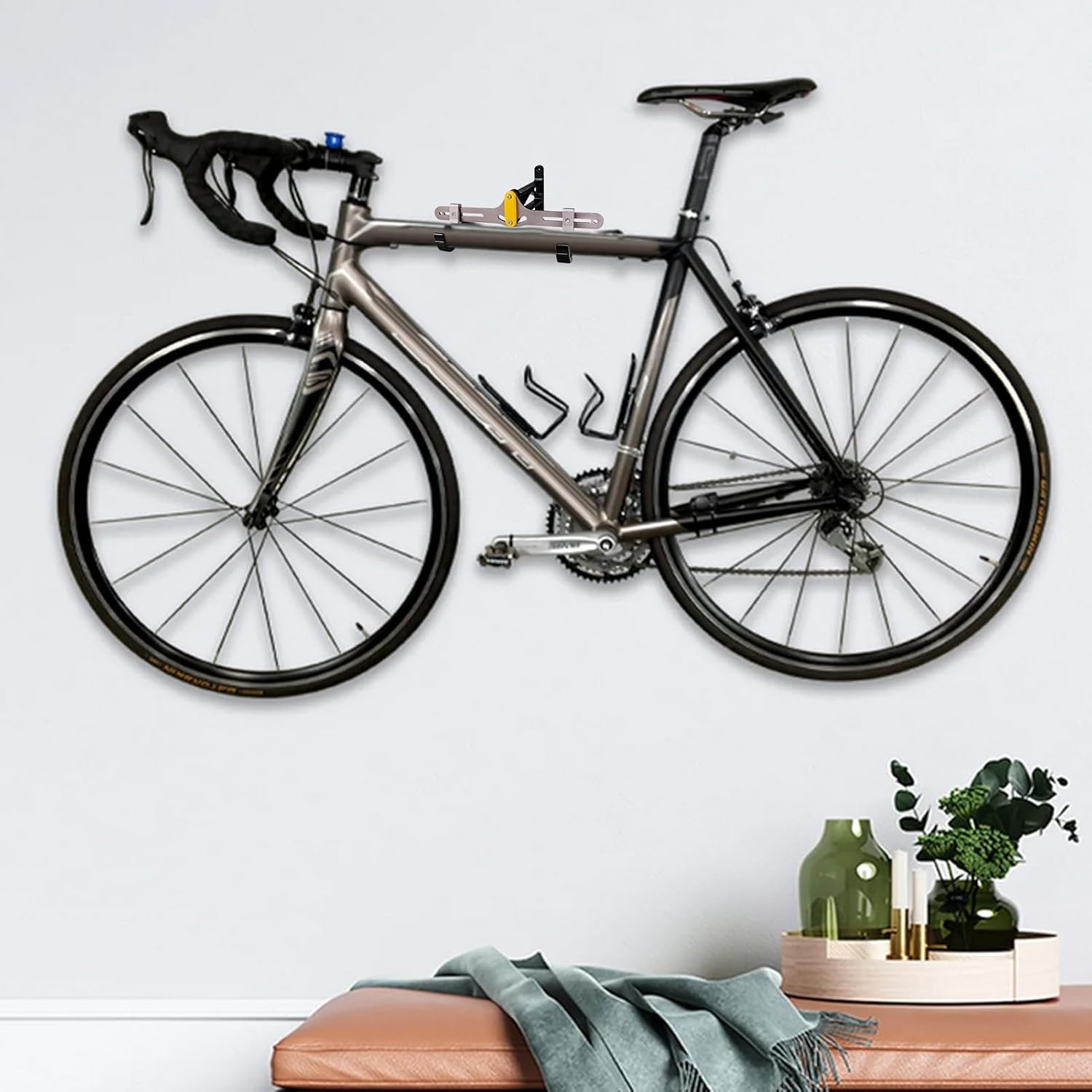 壁用自転車ラック,自転車壁掛けハンガー | 省スペース、傷防止、強力な耐荷重、デュアルフックデザインの家庭用自転車ディスプレイスタン