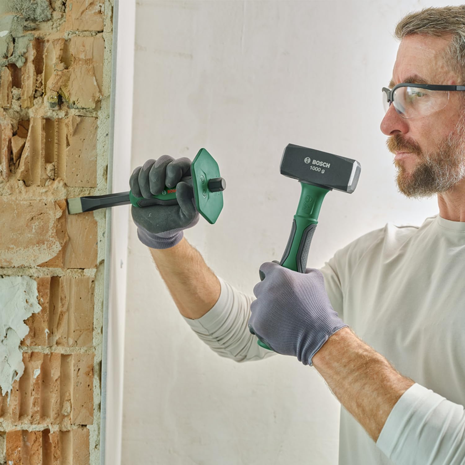 BOSCH 1000g Club Hammer Maximum Impact Power, Symmetric Carbon Steel Head, Ergonomic Soft Grip Handle For Comfort & Precision 1