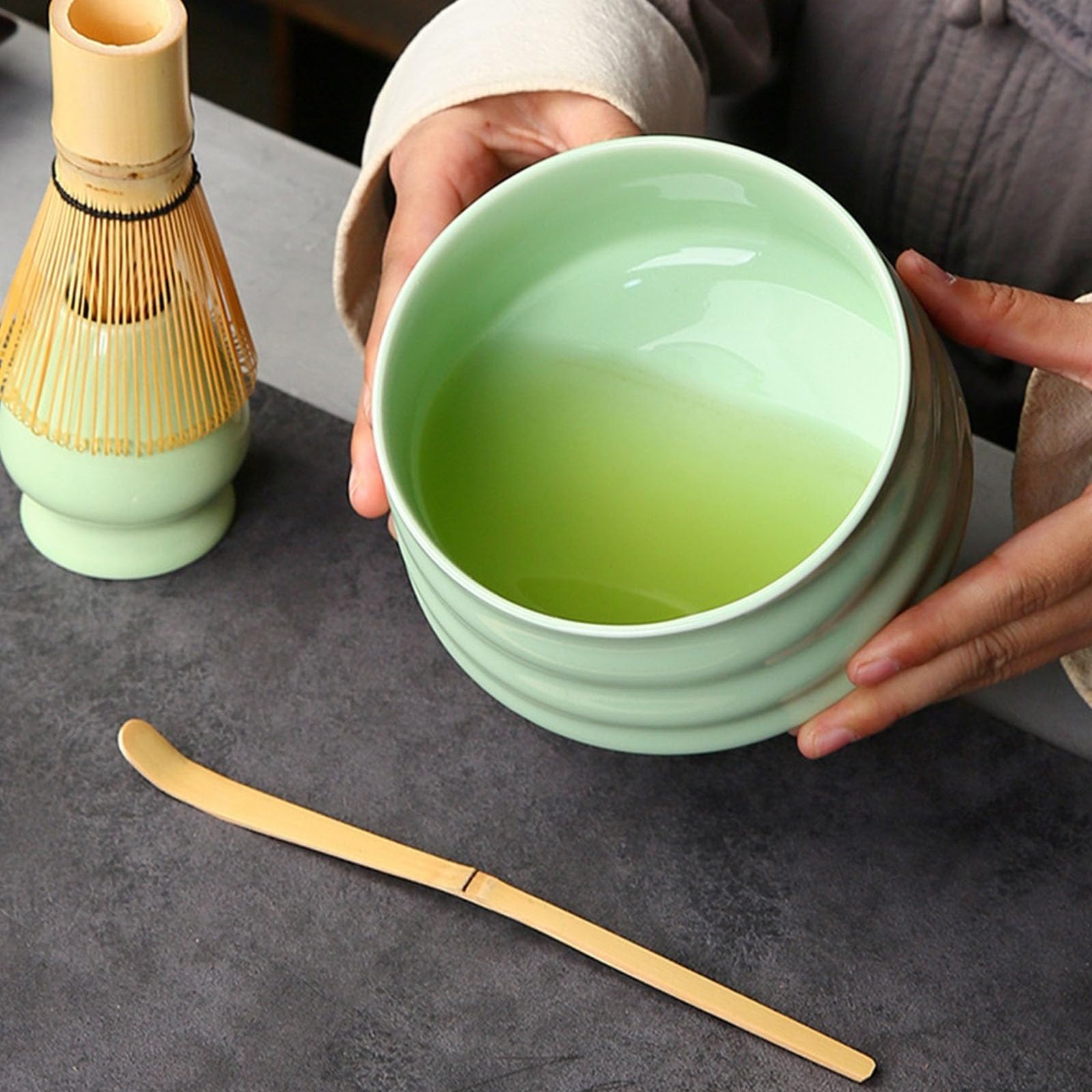 Ensemble de 4 Pièces Bol à Matcha avec Bec Verseur Matcha Kit Cadeaux Traditionnels Cuillere Matcha(Black A)
