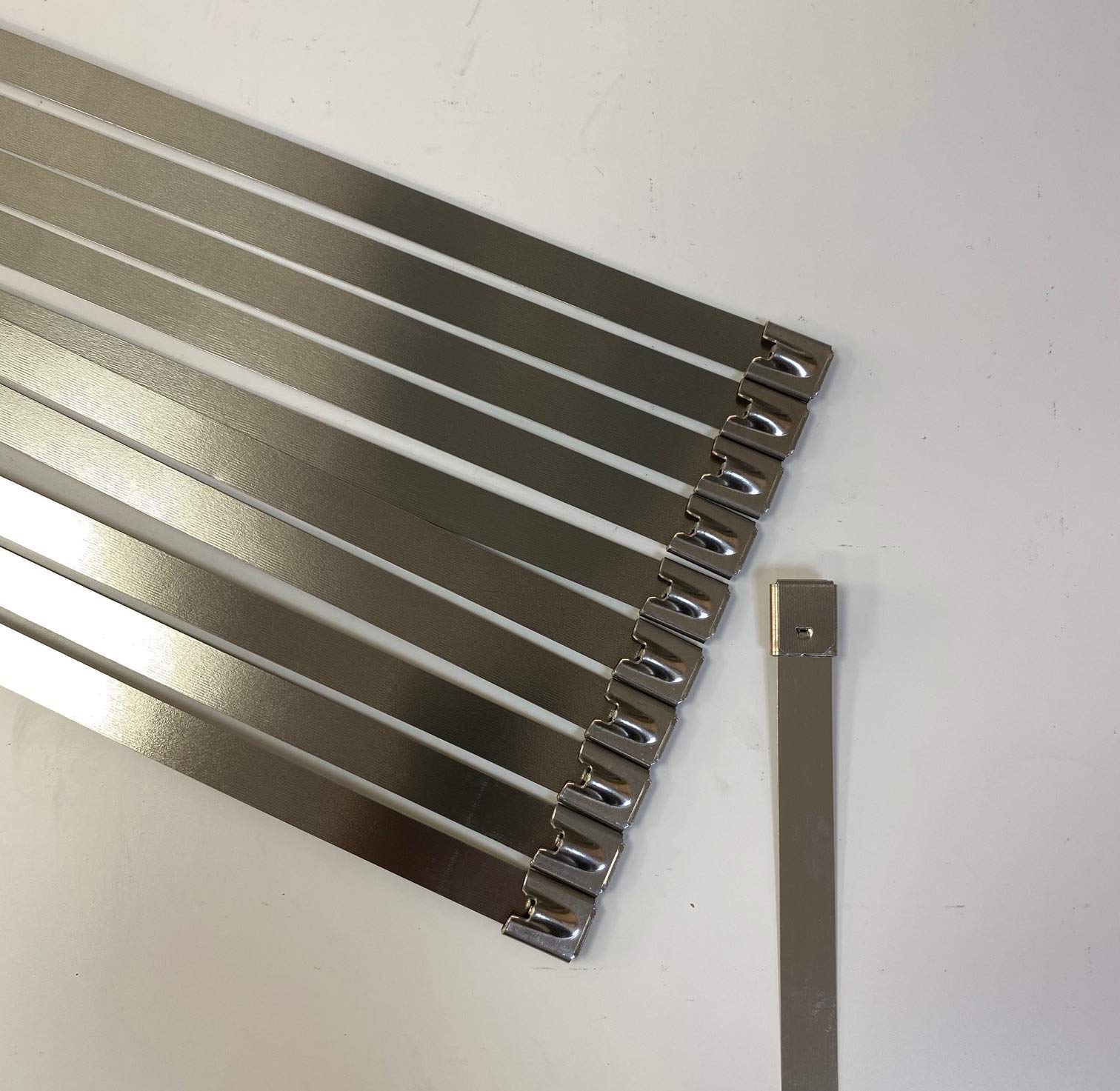 TR Stainless Steel Cable ties- Metal cable ties SS304& SS3016 steel EXTRA LONG AND LARGE (HEAVY DUTY) 10pieces (12.0mmx300mm) - Image 4