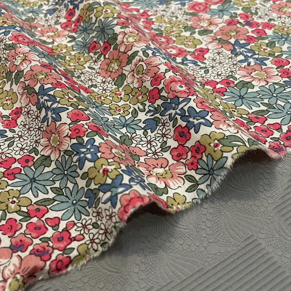 Tissu en popeline de coton fleurs pastorales pour patchwork et couture de robe