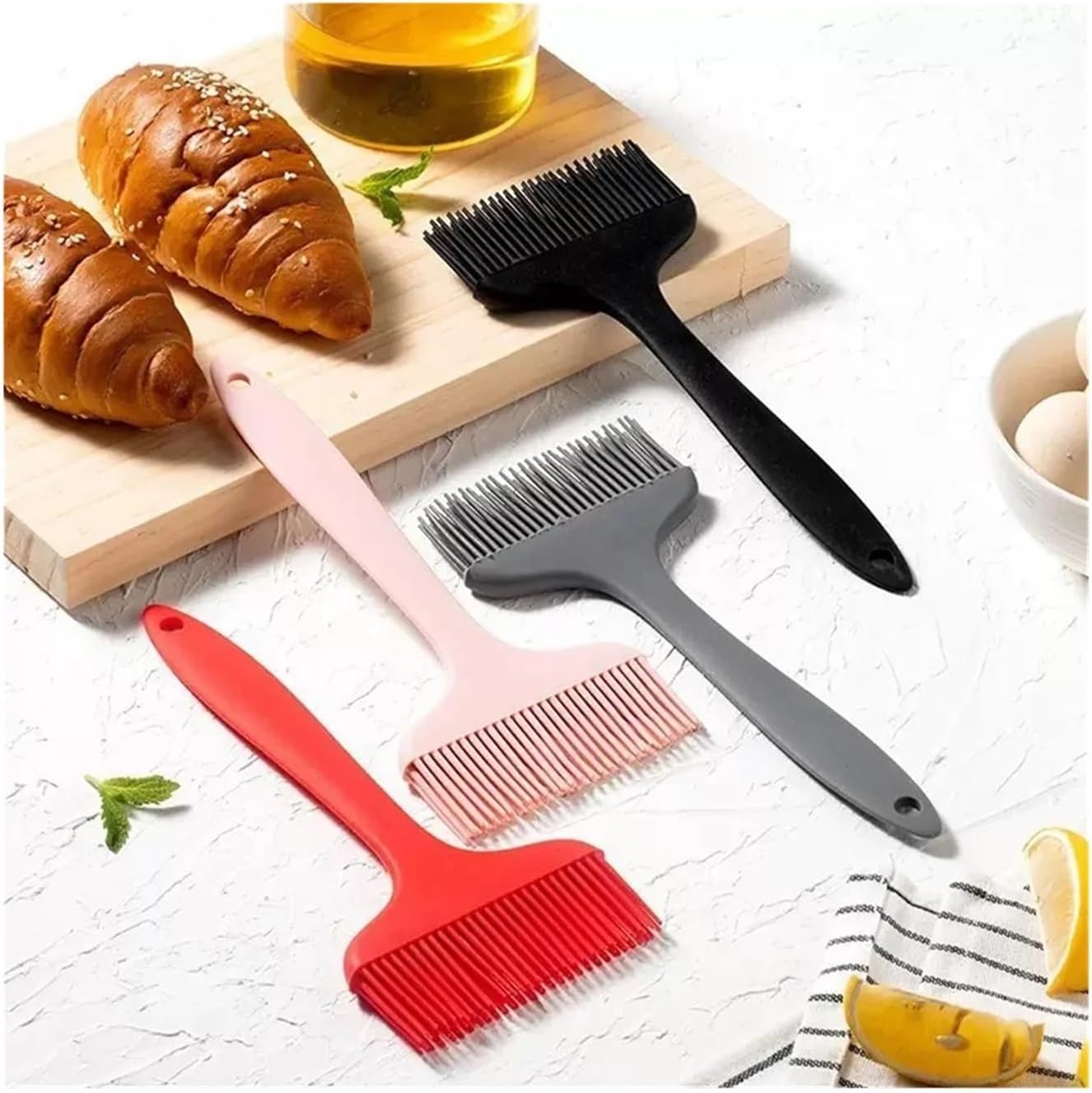 Silicone Pastry Brush, Compatible For Baking, Grilling, Cooking, And Spreading Oil, Butter, And Barbecue Sauce(Pink)