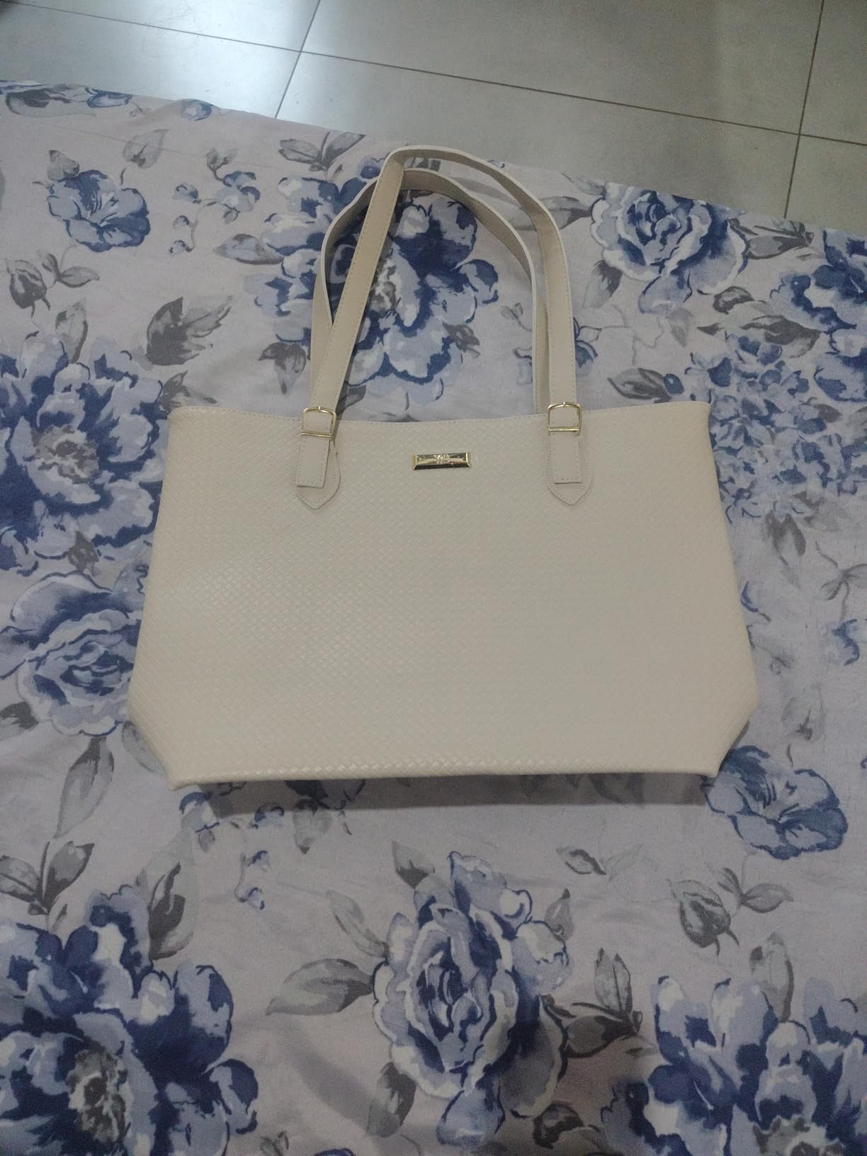 Kit Bolsa Feminina Tipo Sacola + Necessaire Willibags