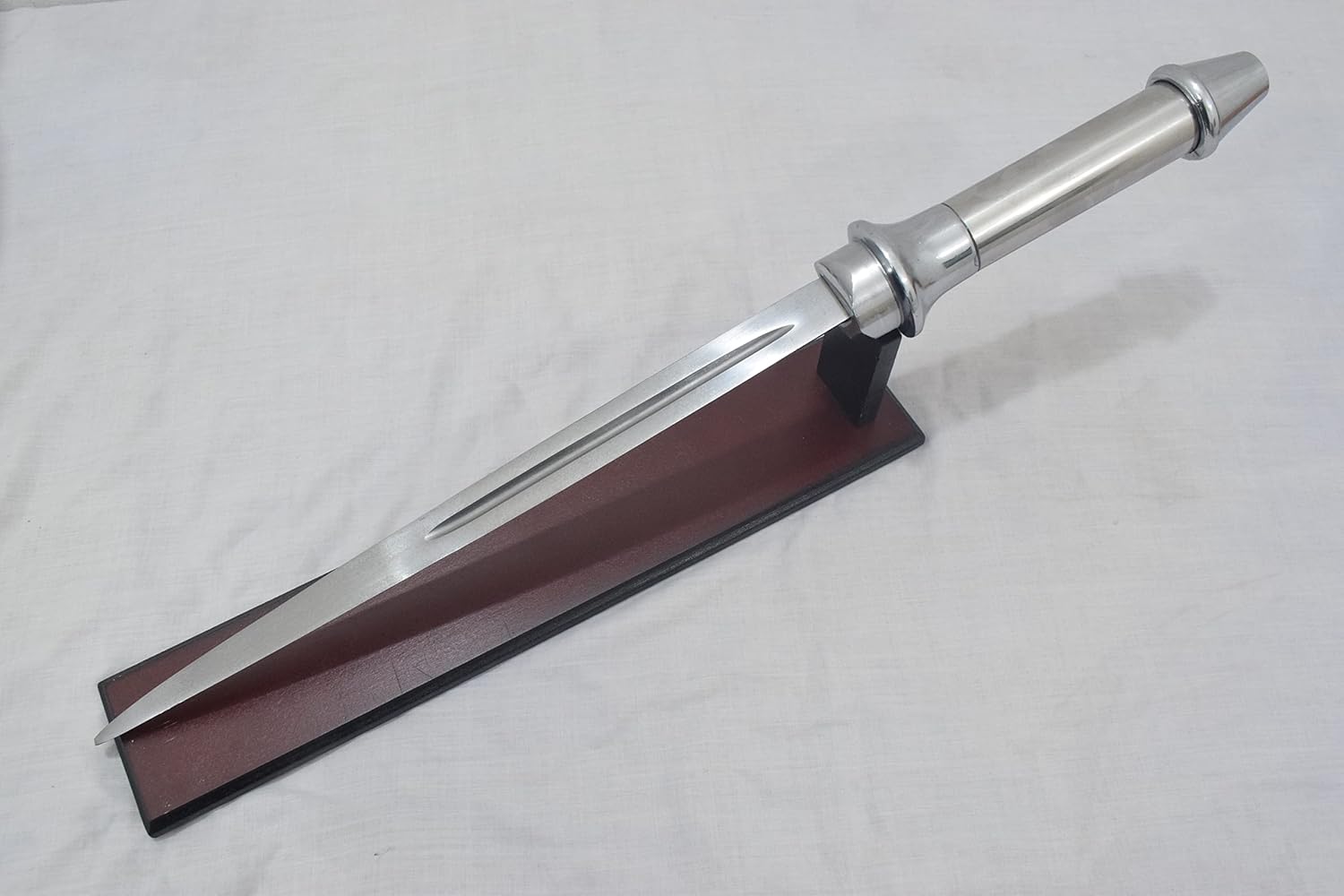Angel Blade with Stand - Supernatural, Silver