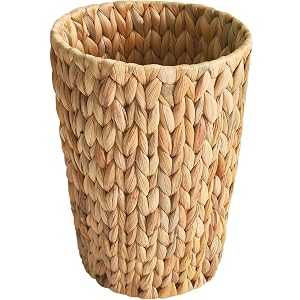 2 Gallon Wicker Trash Can Woven Water Hyacinth Wicker Waste Basket for Bathroom Small Trash Can for Bedroom