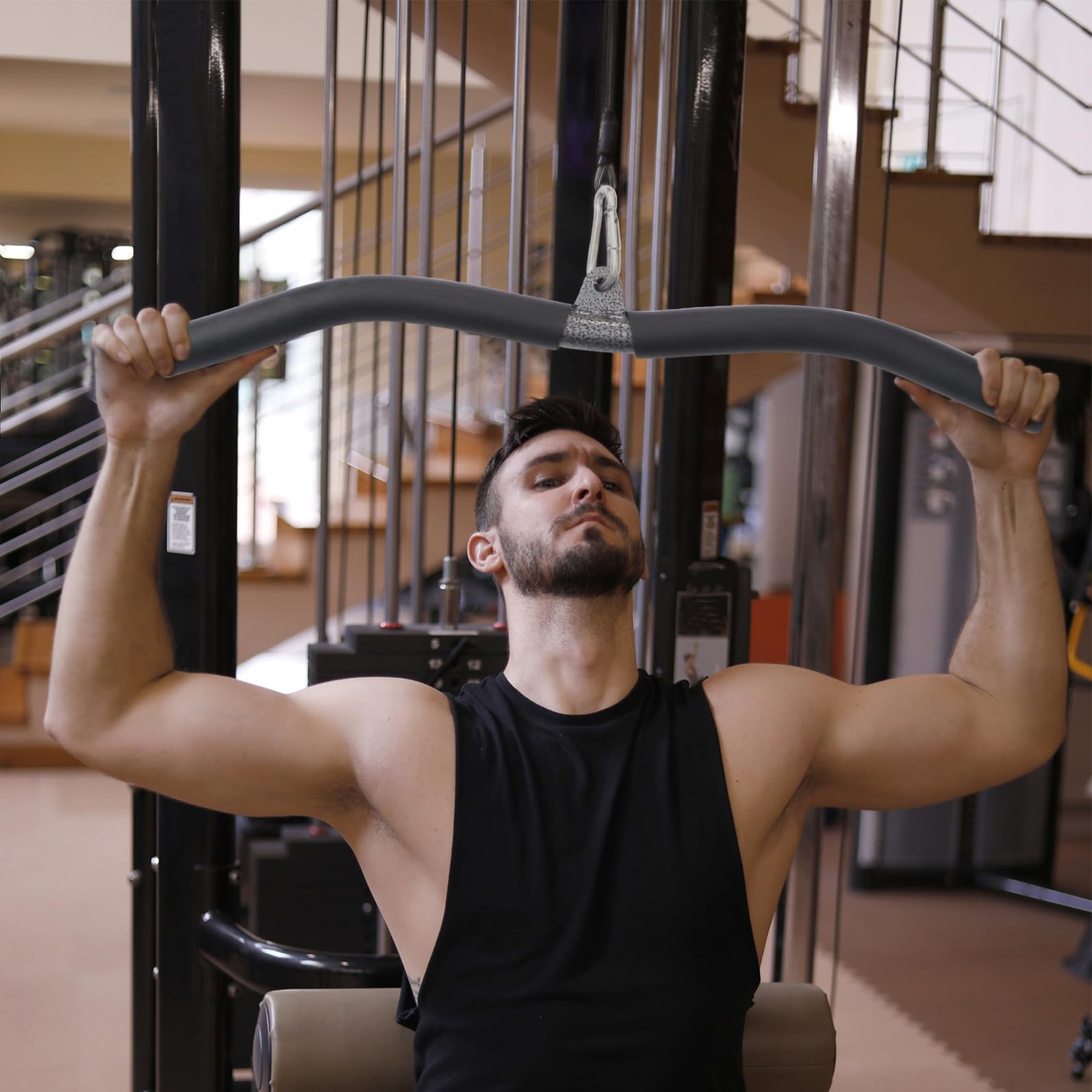 Homoyoyo Latzug Stange aus Stahl mit Ergonomischem Bogengriff Kabelzug Zubehör für Bizeps und Rückentraining Vielseitiges Fitnessgerät für Heimtraining