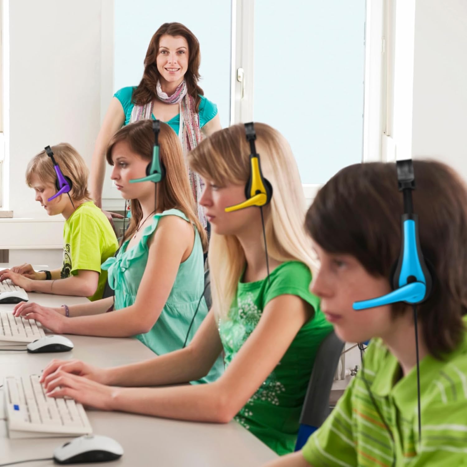 Yunsailing 20 Pack Bulk Classroom Headphones with Microphone Students Wired School Class Set Headphones for School Library Computer Office Adults 3.5 Jack Universal Plug(Multicolor)