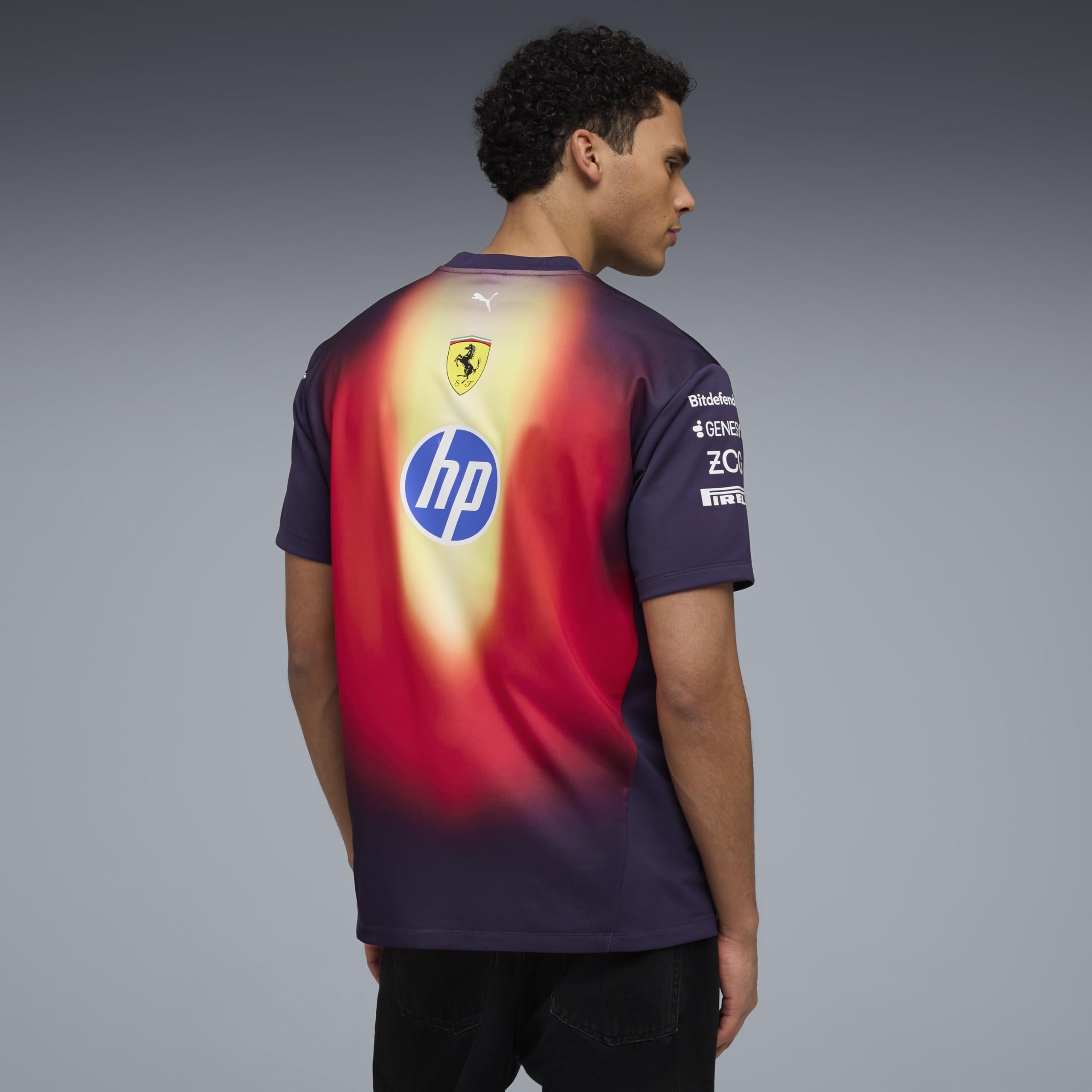 PUMA Scuderia Ferrari F1 2026 T-Shirt Team Special Edition China GP Uomo - Italian Plum