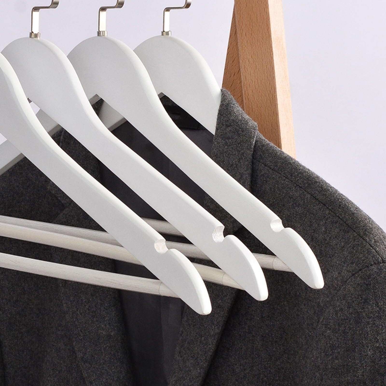 Paquete de 5 perchas de madera natural para armario, perchas de madera para camisas, trajes de novia, resistentes, rústicos