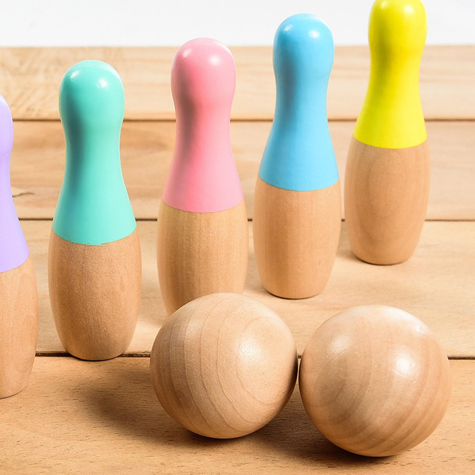 Holz-Kinder-Bowling-Set, Indoor- und Outdoor-Kegelspiel mit bunten Pins und Bällen