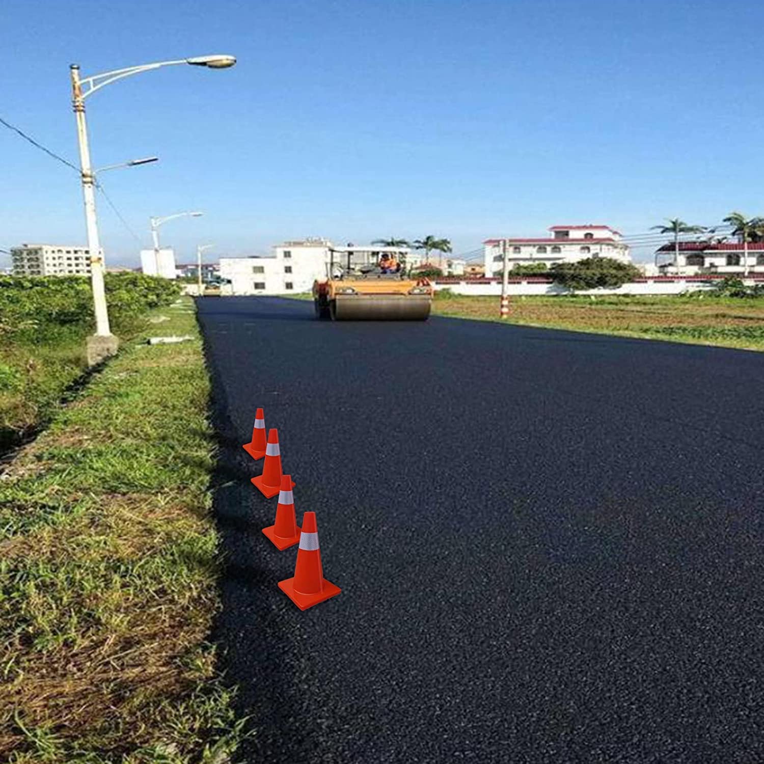 Conos de seguridad vial de PVC rojos con collar reflectante premium - Conos de estacionamiento duraderos - Conos de peligro multiusos para control de accesos al aire libre y entrenamiento de con