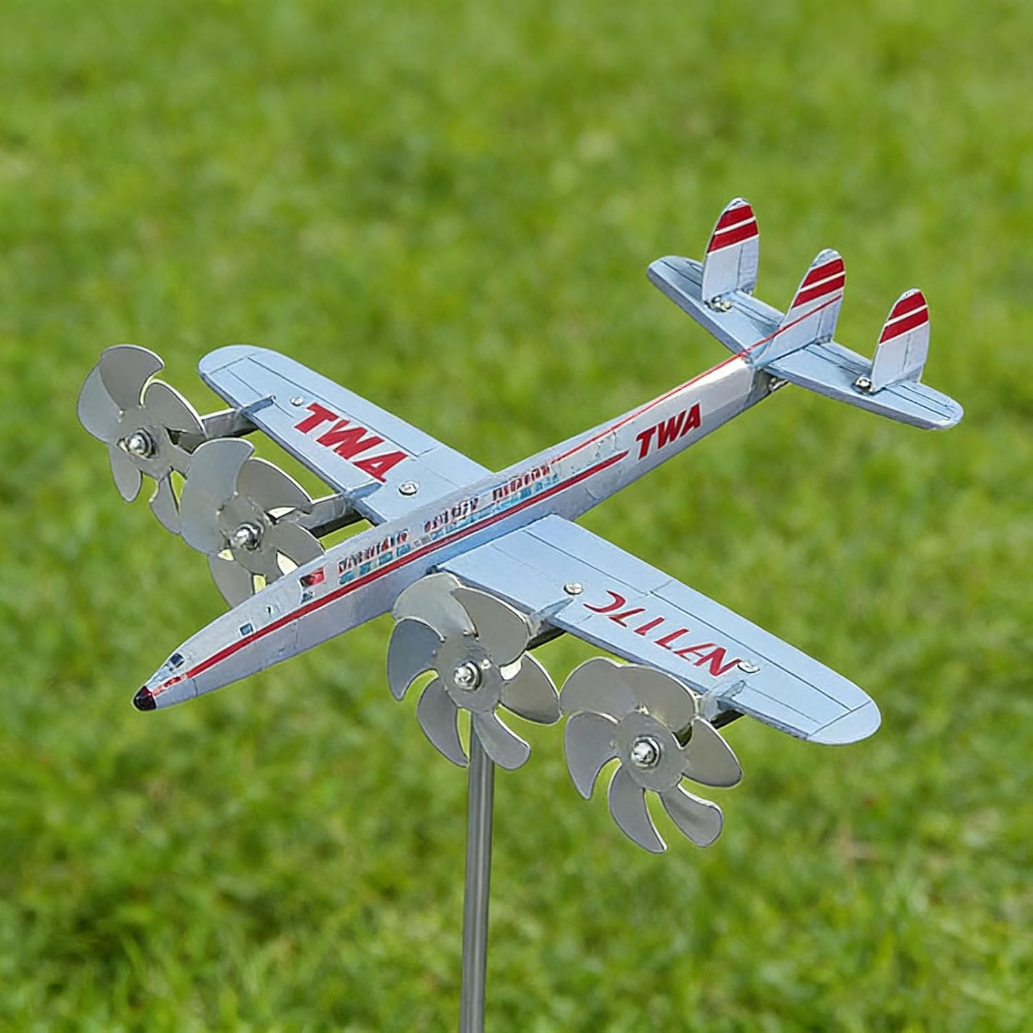 Vintage TWA Airplane Wind Spinner - Metal Garden Stake Weather Vane, Retro Aviation Decor for Outdoor Patio Lawn Yard Art, Kinetic Wind Sculpture with Spinning Propellers (2PCS)