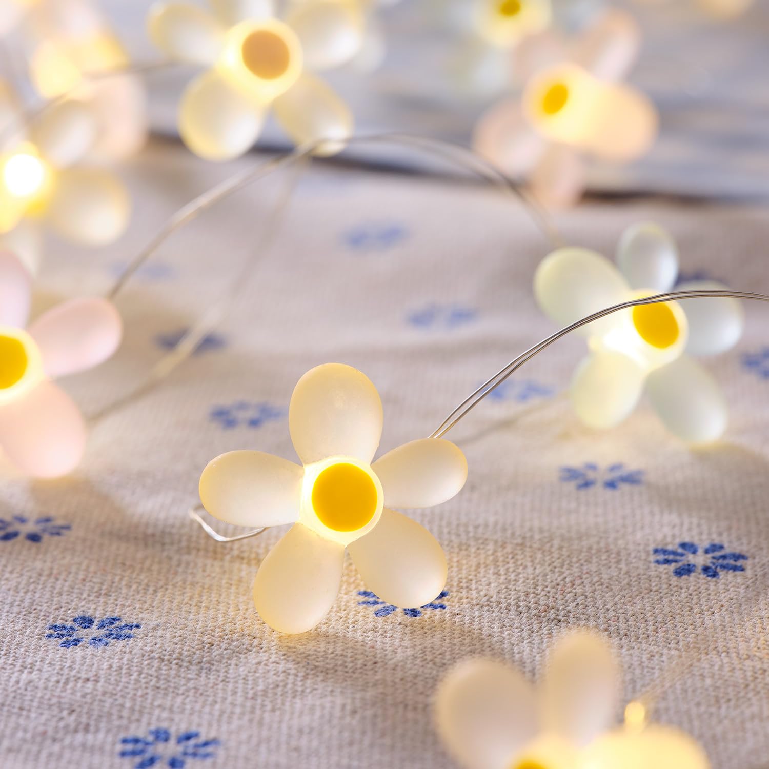 Lights4fun 20er Micro LED Lichterkette Blumen Pastell warmweiß Timer Batterie Innen- und Außenbeleuchtung Deko