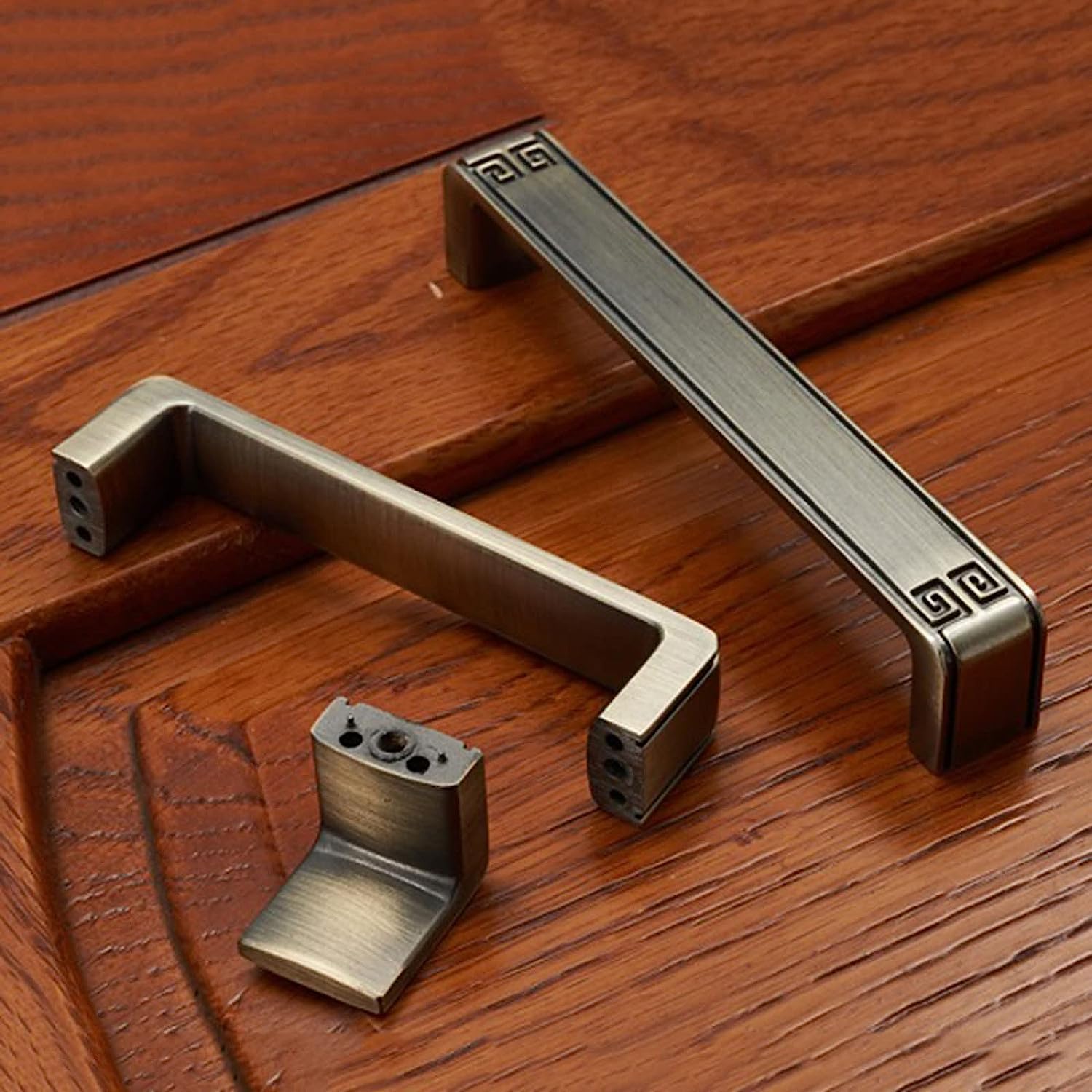 JTRHD Keukenkast Handgrepen Trekken Lade Kleine Handvat Kast Deur Deurknop Antieke Europese Stijl Brons Zinklegering Kabinet Handvat voor Kledingkast Deur (Kleur: Messing, Maat: 64mm