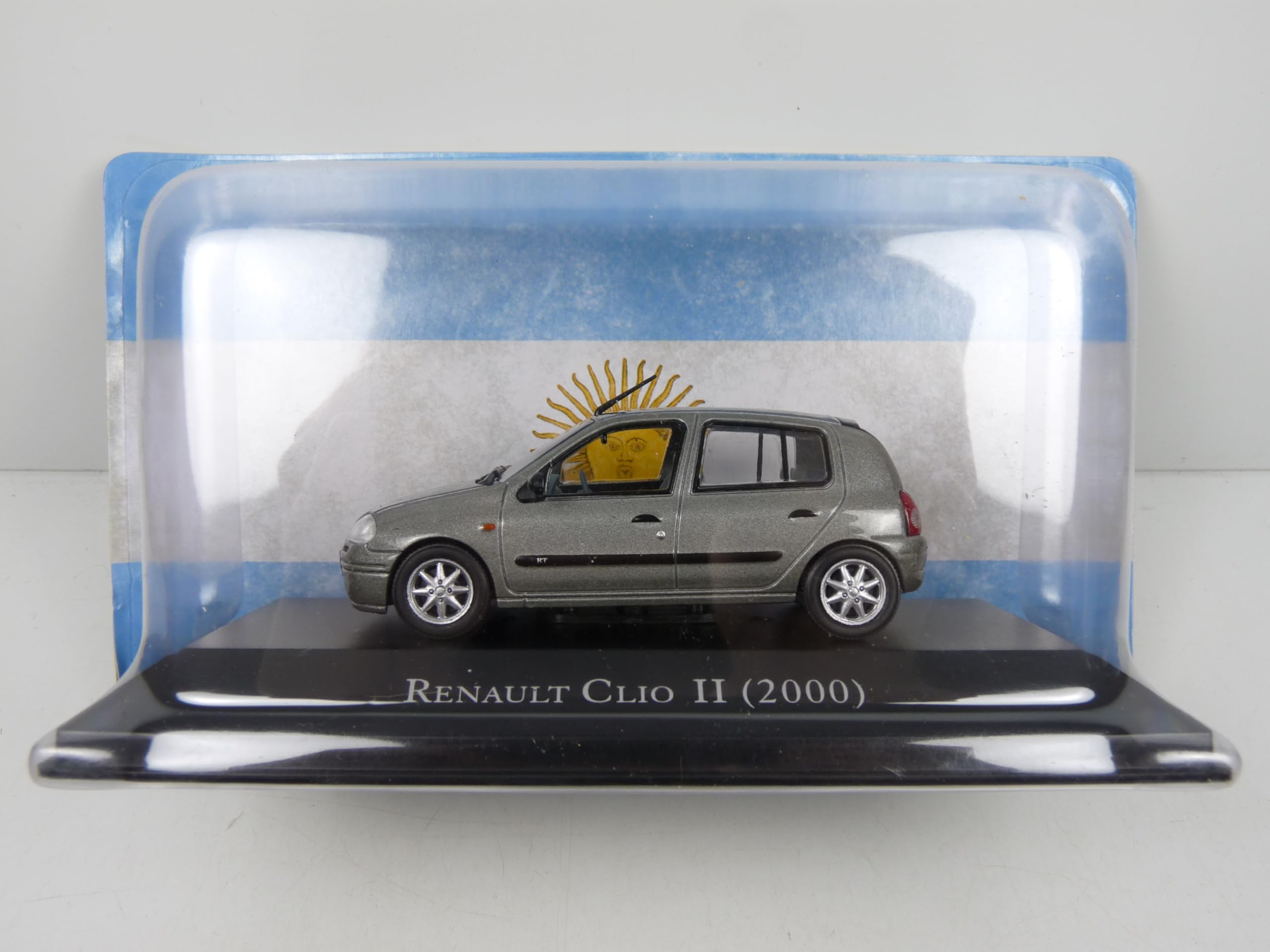 NOREV 1/43 Renault 16 Rouge – Miniature Collection Comme Neuve (boîte Plexi)