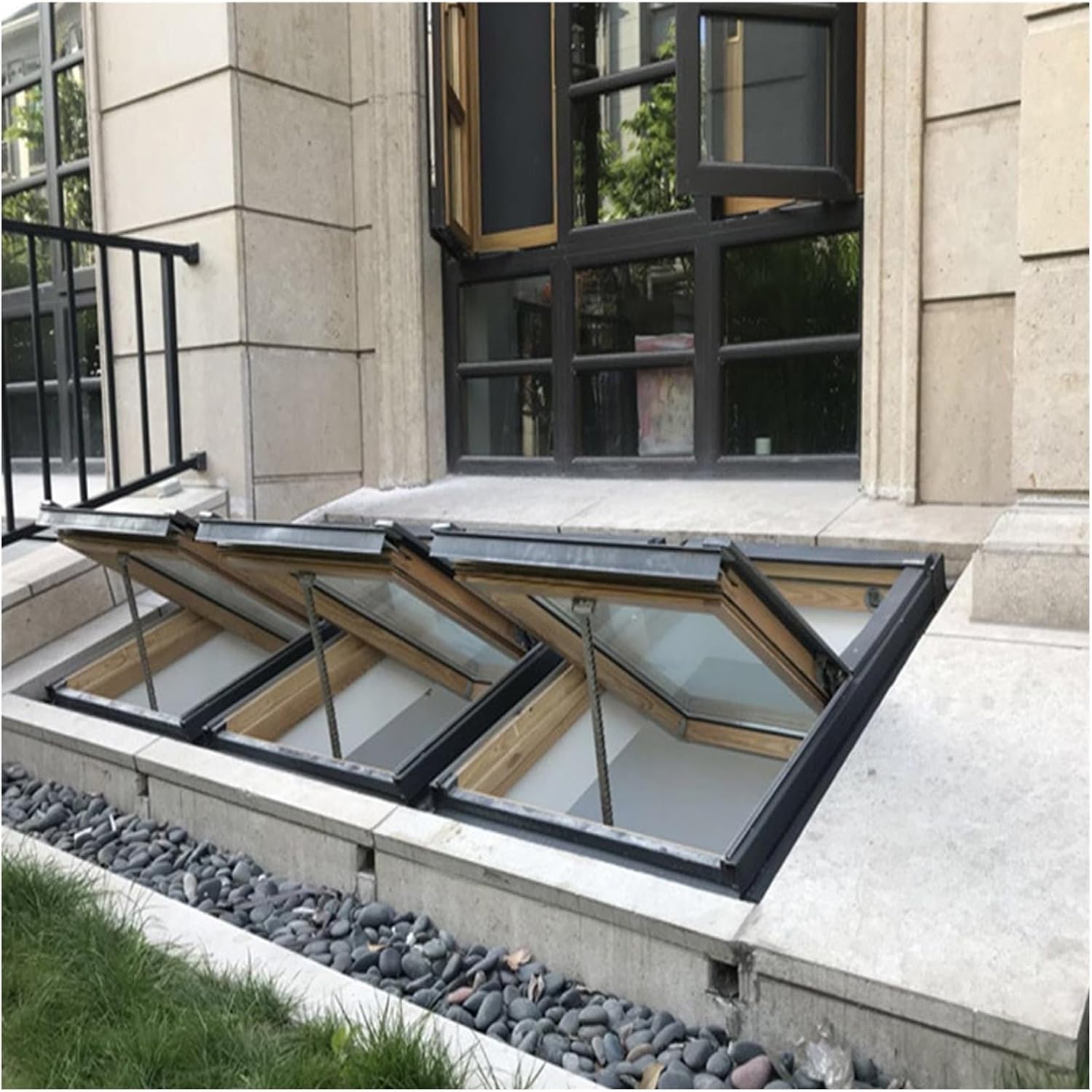 Electric Window Opener Chain-Type Electric Window Opener Electric Skylight Chain Window Opener Actuator AC100-240V with Rain Sensr(300mm/16.5in)