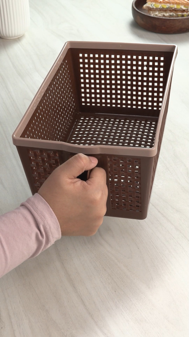 Nayasa Frill Fruit Basket for Dining Table & Fridge | Multipurpose