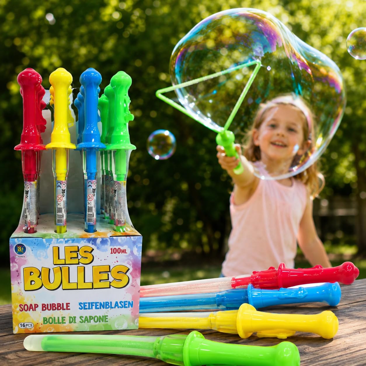 Confezione da 16 bacchette per bolle grandi, 45 cm, con 100 ml di soluzione, 4 colori assortiti per bambini, compleanni e giochi all'aperto