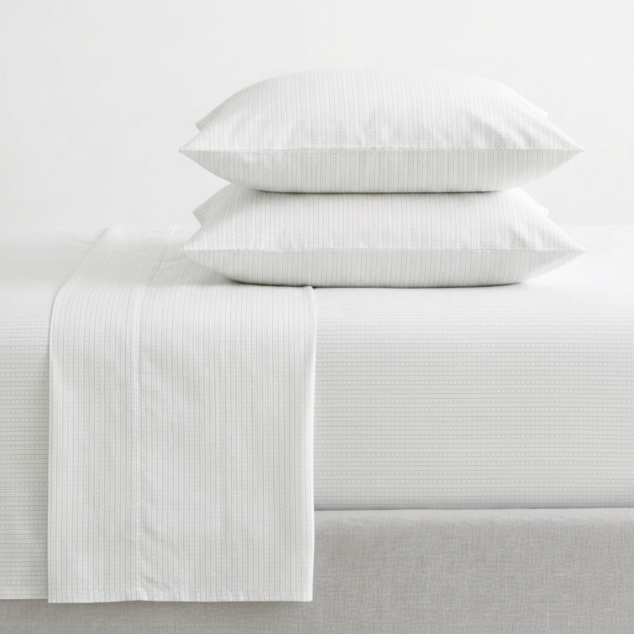Martha Stewart - Twin Size Sheet Set, Crisp &amp; Tailored Bedding with a Smooth Cotton Percale Feel, Deep Pocket, Bed Sheets with Matching Pillowcase &amp; Fitted Sheet (Dotted Stripe Green)