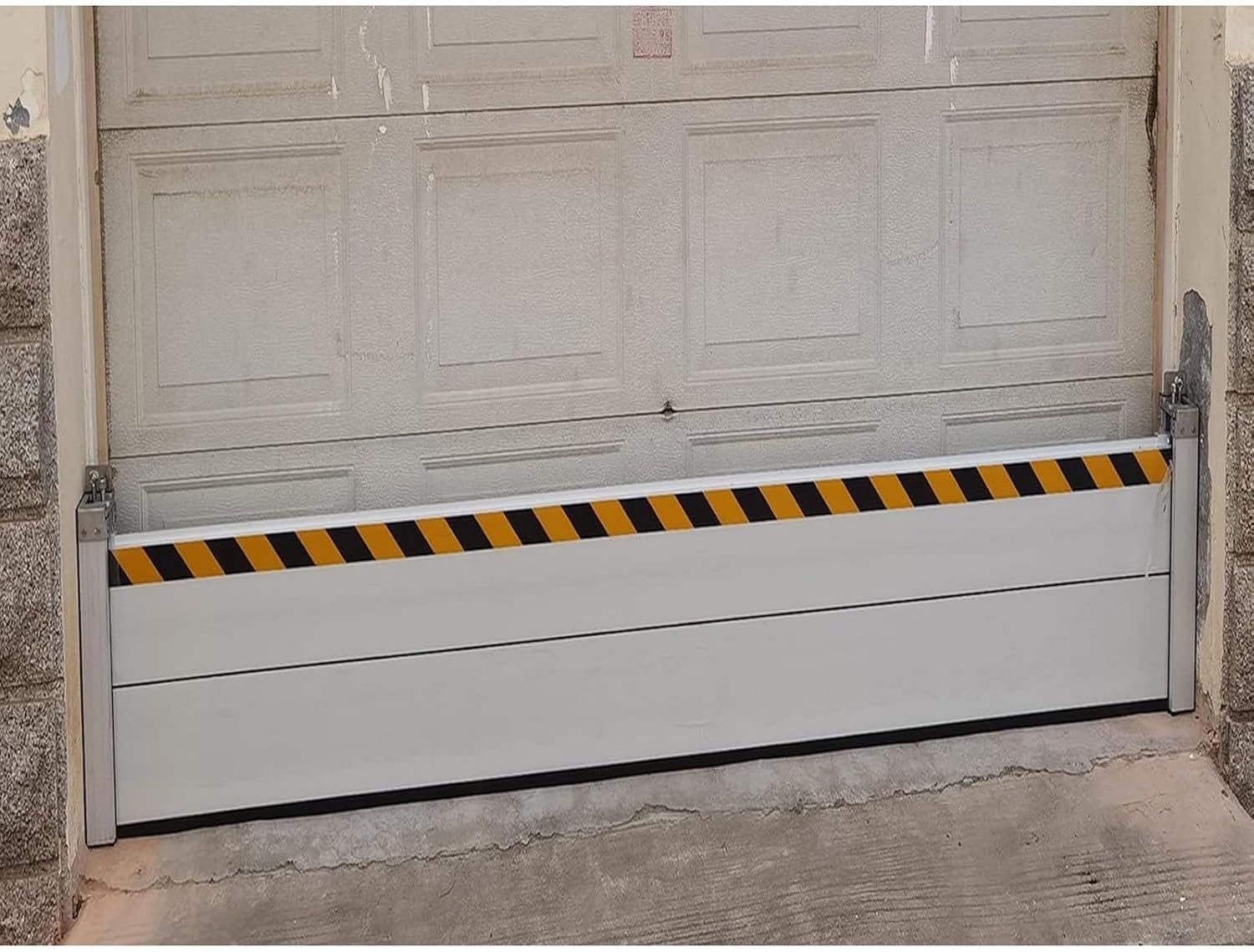 Flood Protection Barriers for Garage Door/Basement, Heavy Duty Aluminum Reusable Detaable Water Barrier Shield, Home Garage Door Entrance Metal Flood Gates, 20/40/60/80/100cm High (Color : L