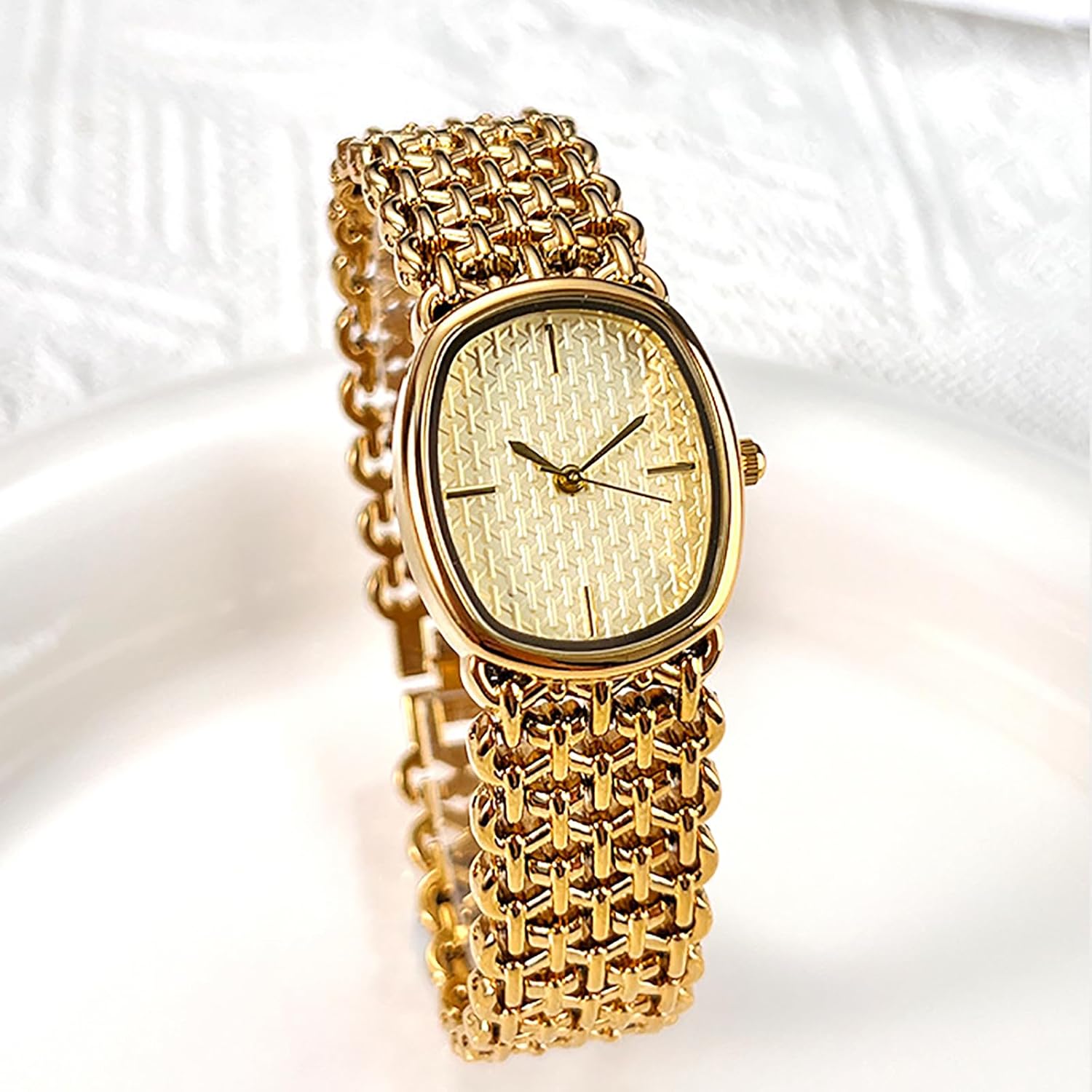 BESTKANG Dainty Watches for Women Vintage Bracelet Retro Wrist Watch Elegant Luxury Fashion Ladies Oval Quartz with Tools Included